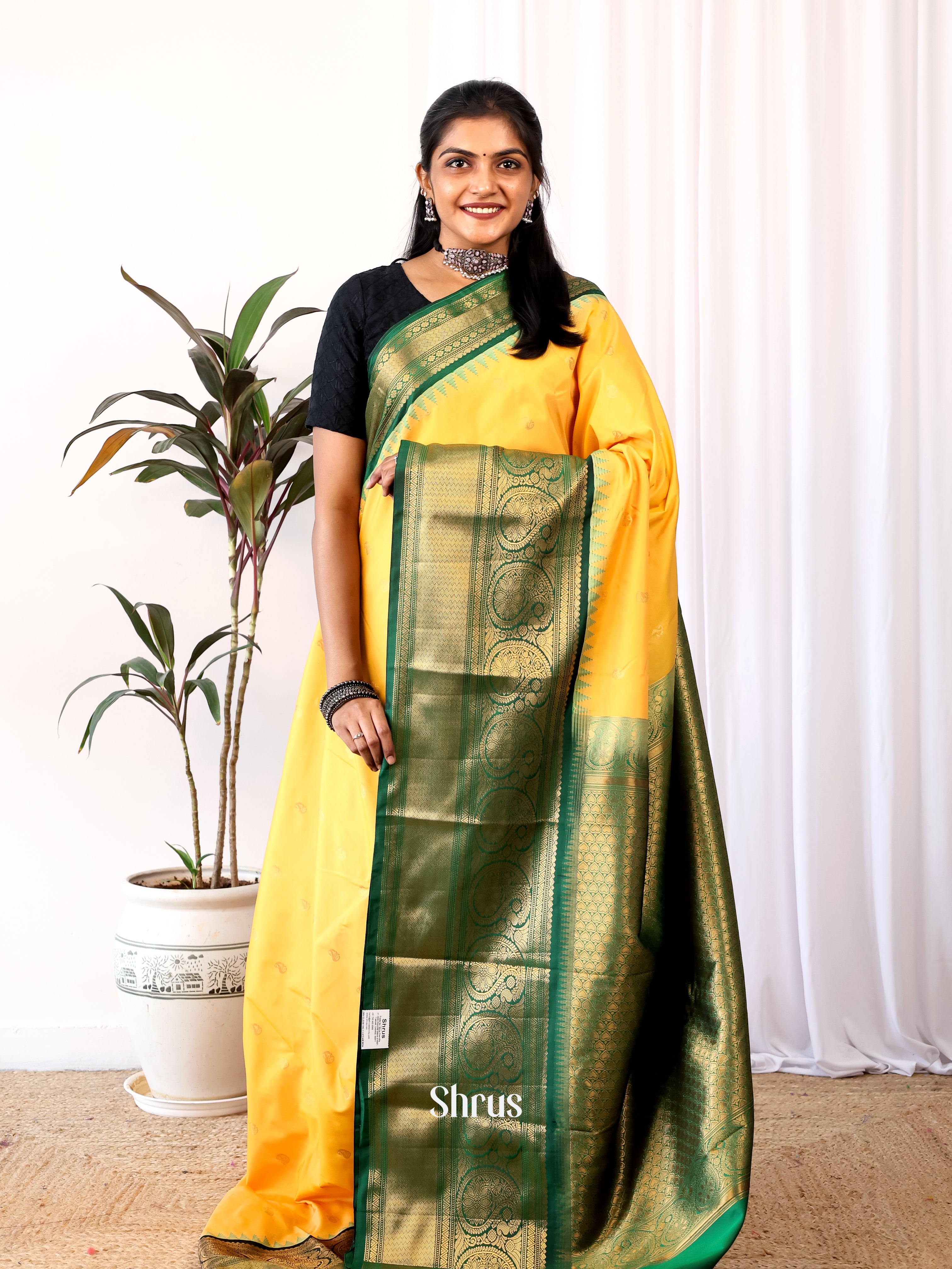 Lemon Yellow & Green - Gadwal halfpure Saree - Shop on Shrus.com