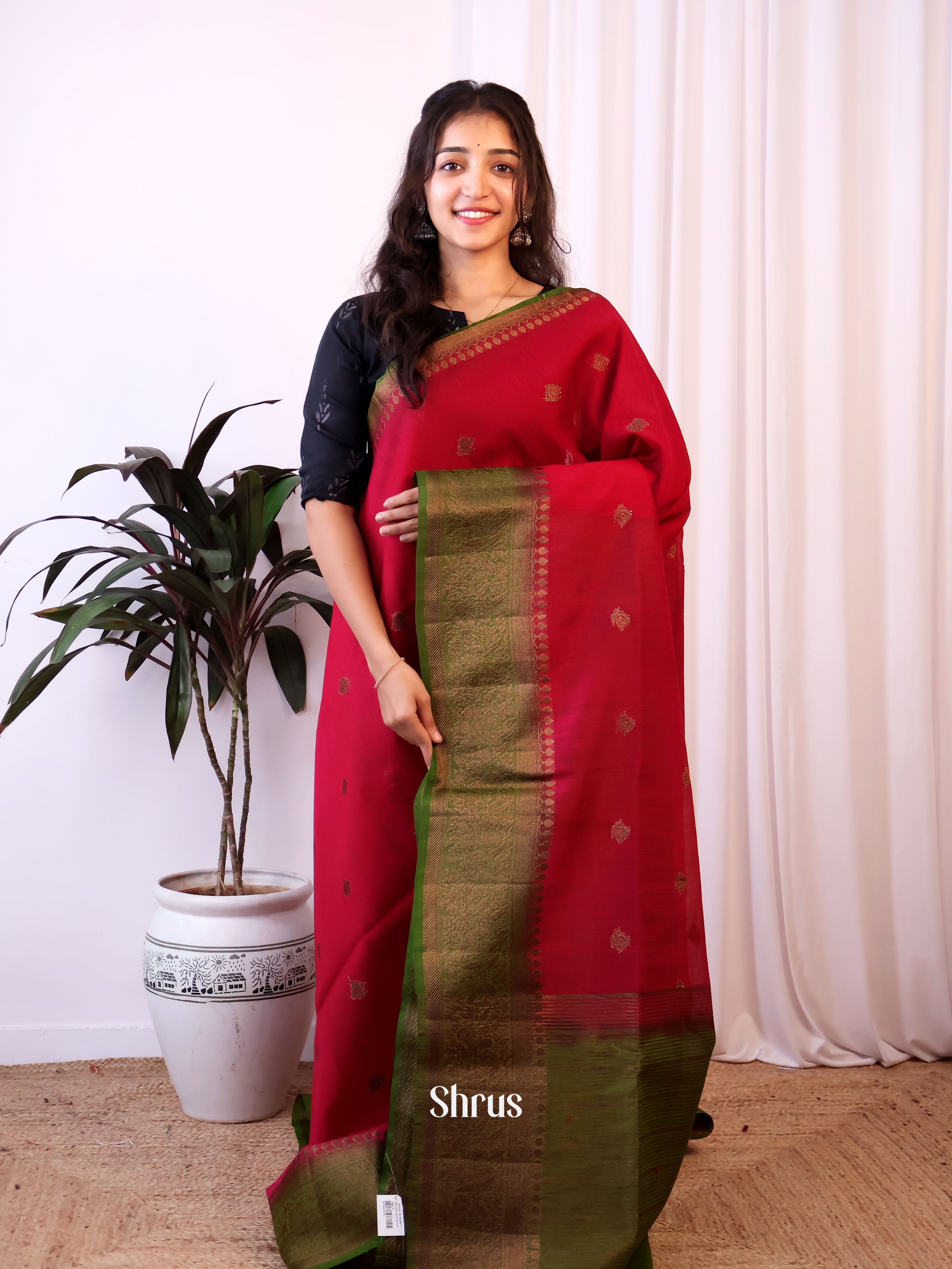 Red & Green - Semi Jute Saree - Shop on Shrus.com