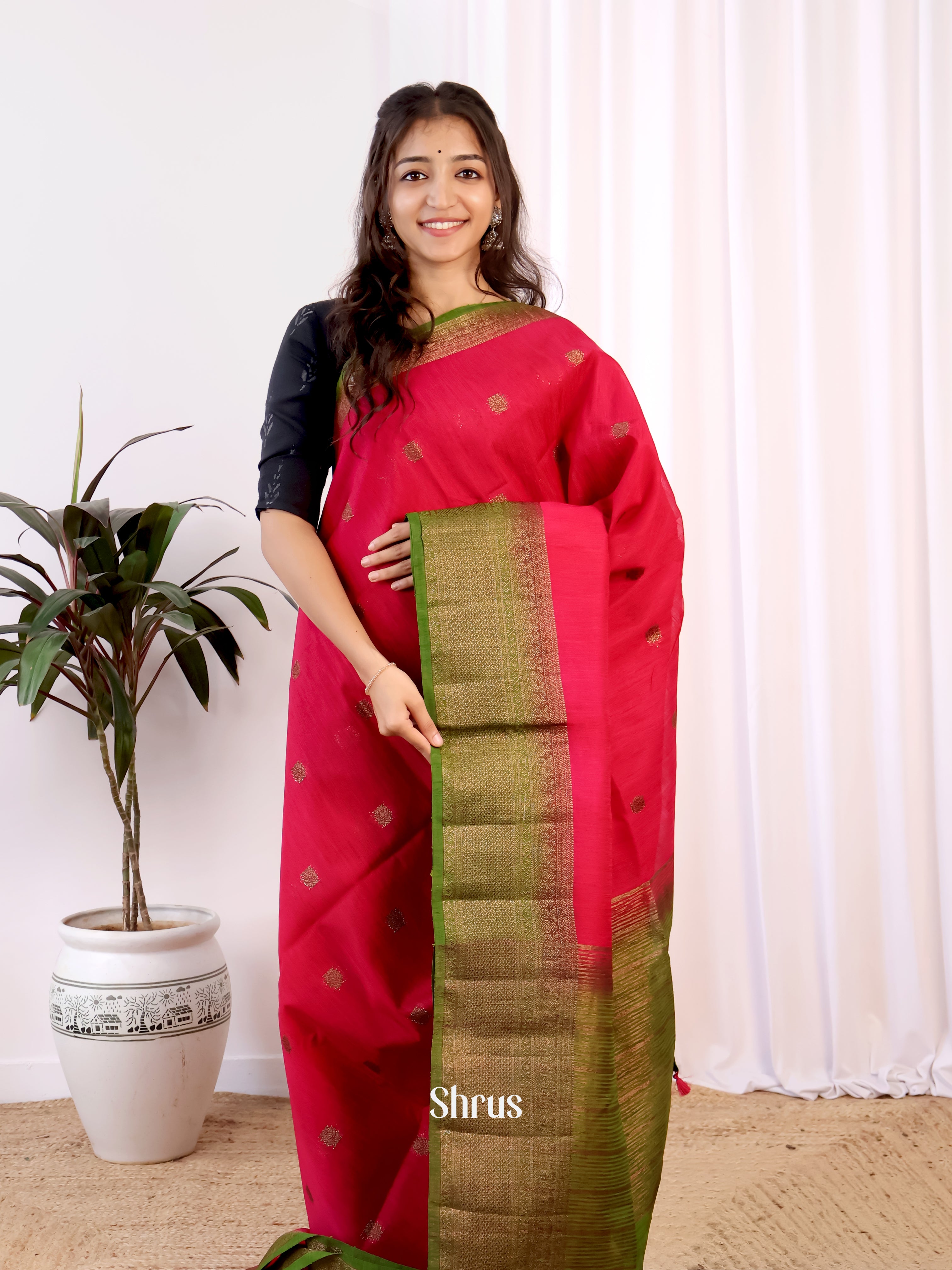 Red & Green - Semi Jute Saree - Shop on Shrus.com