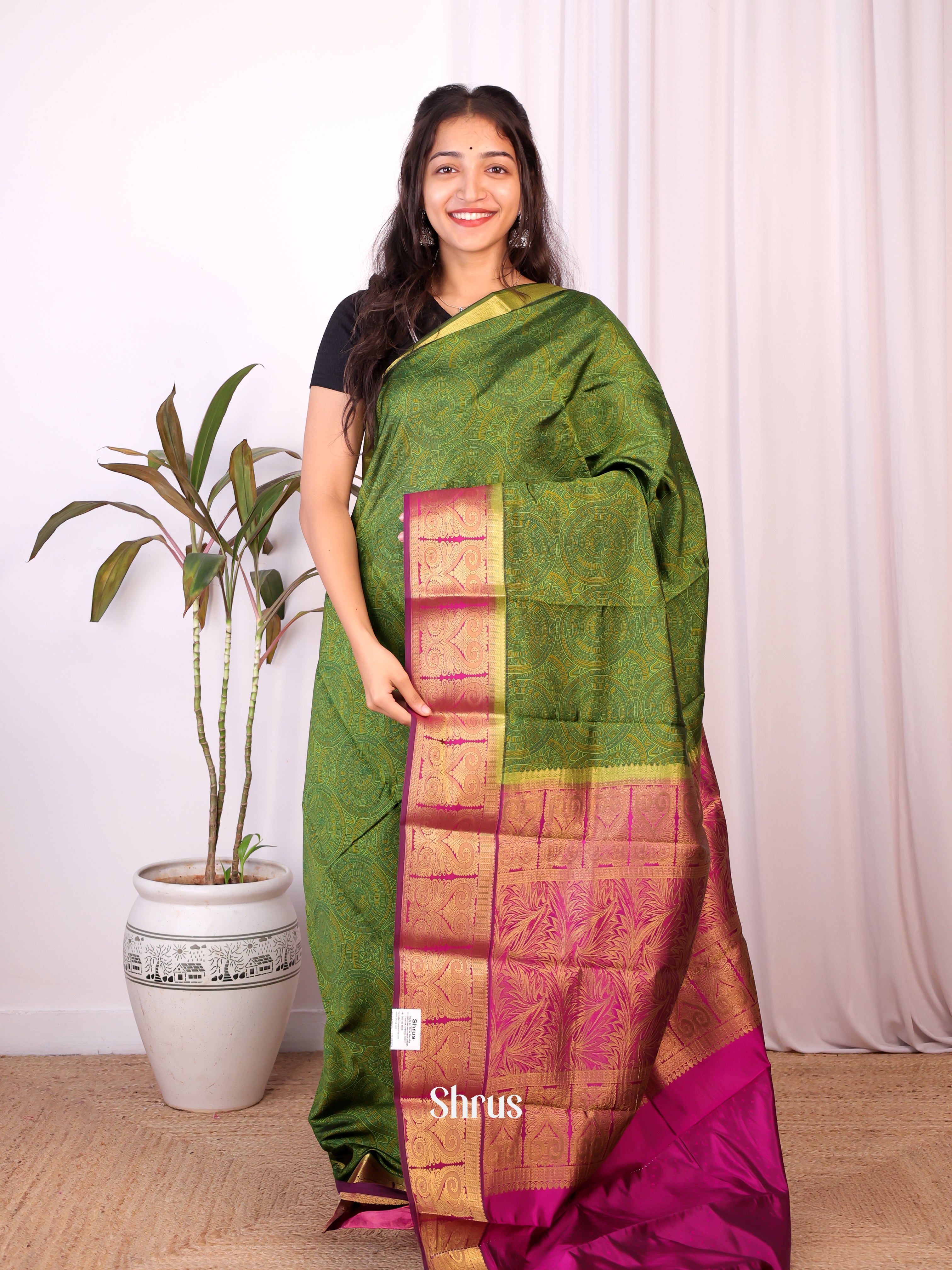Green & Majenta - Printed Silk Saree - Shop on Shrus.com
