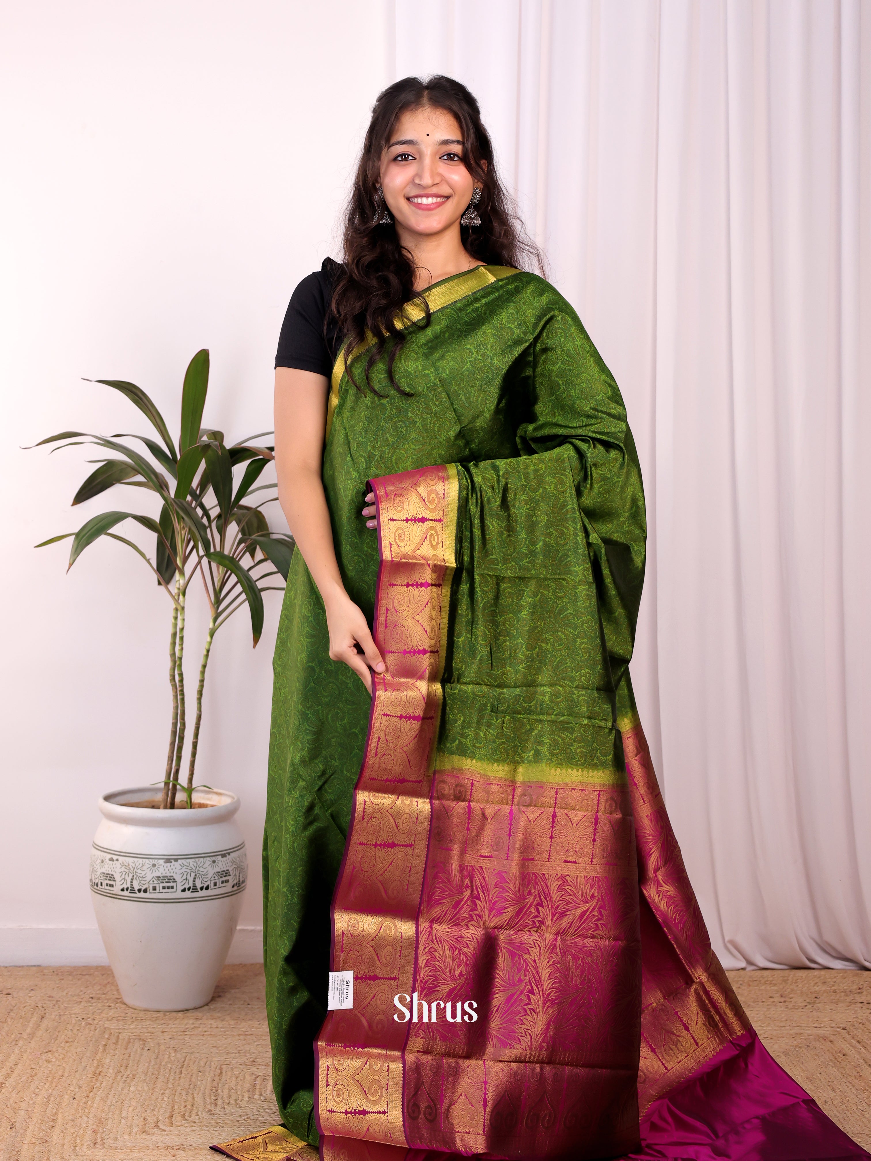 Green & Majenta - Printed Silk Saree - Shop on Shrus.com