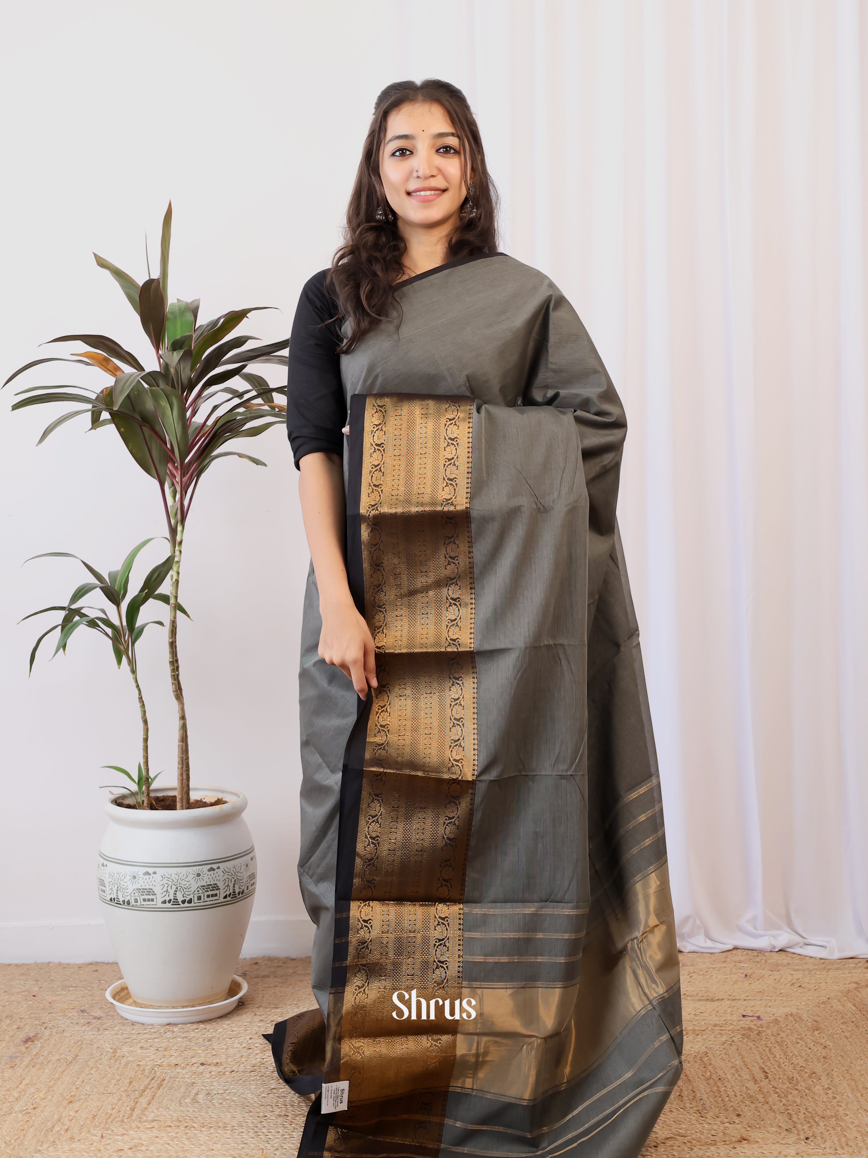 grey & Black - Chettinad Cotton Saree - Shop on Shrus.com