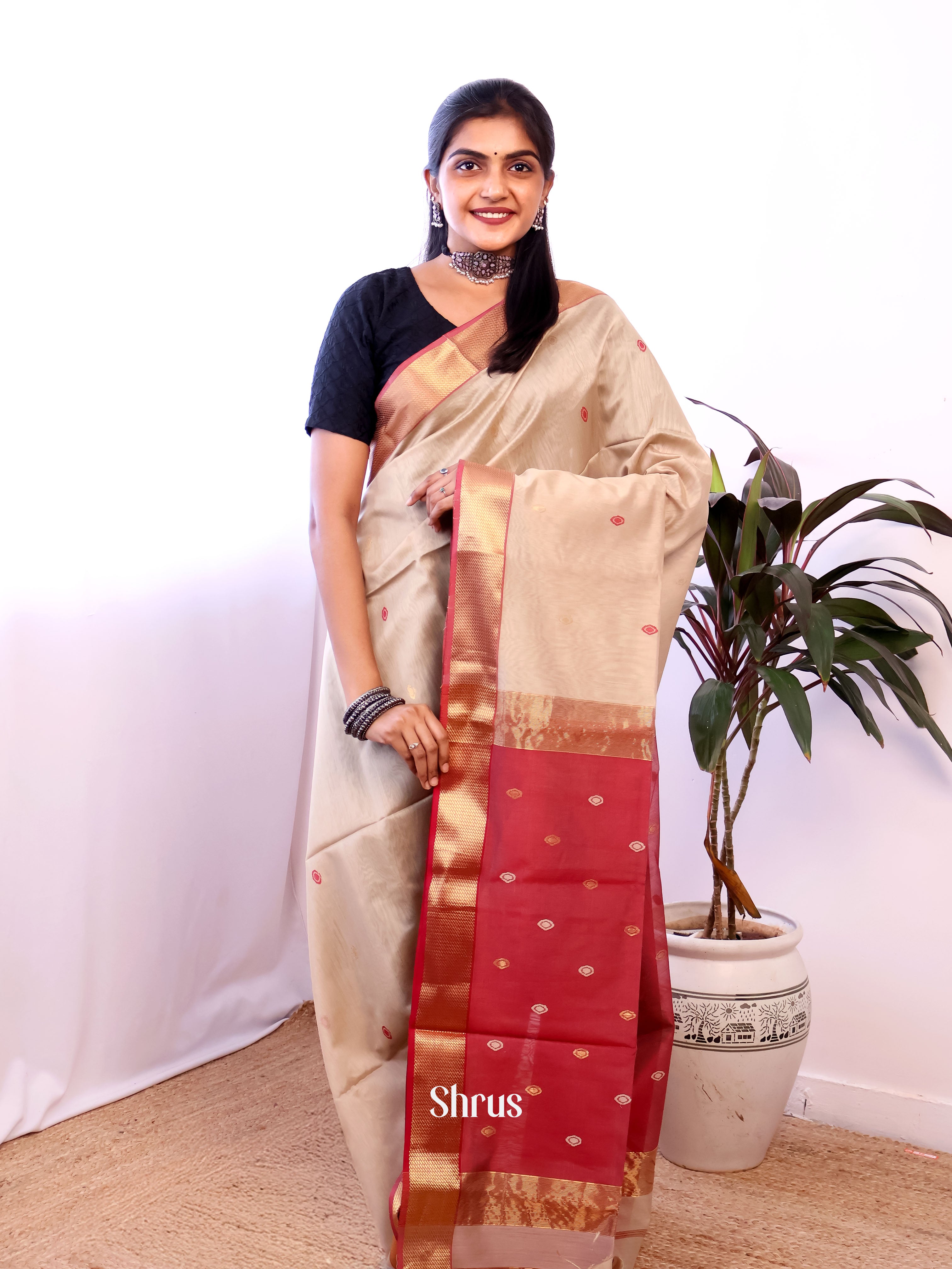 Beige & Red - Maheshwari silkcotton Saree - Shop on Shrus.com