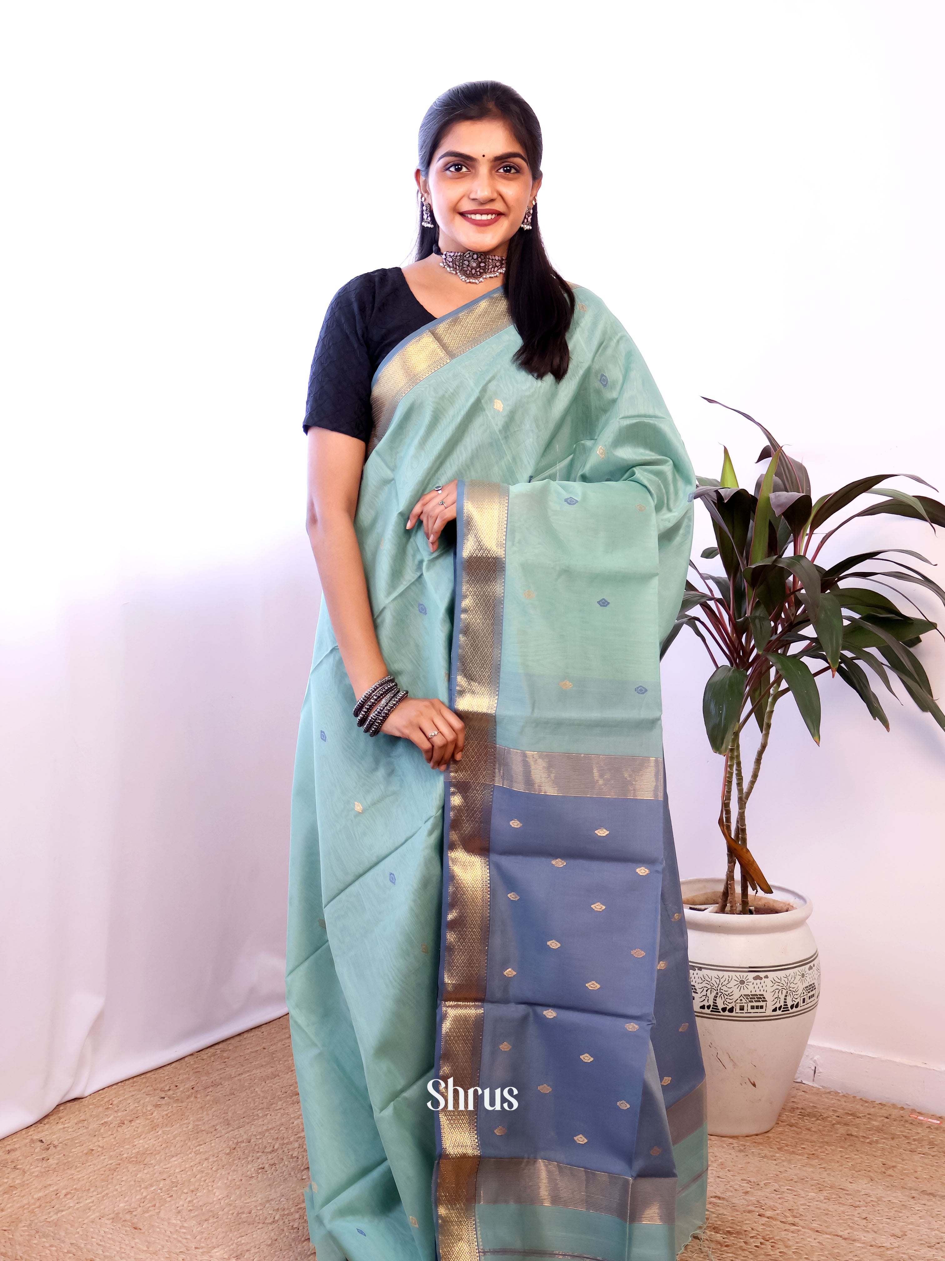 Pastel Green & Grey- Maheshwari silkcotton Saree - Shop on Shrus.com