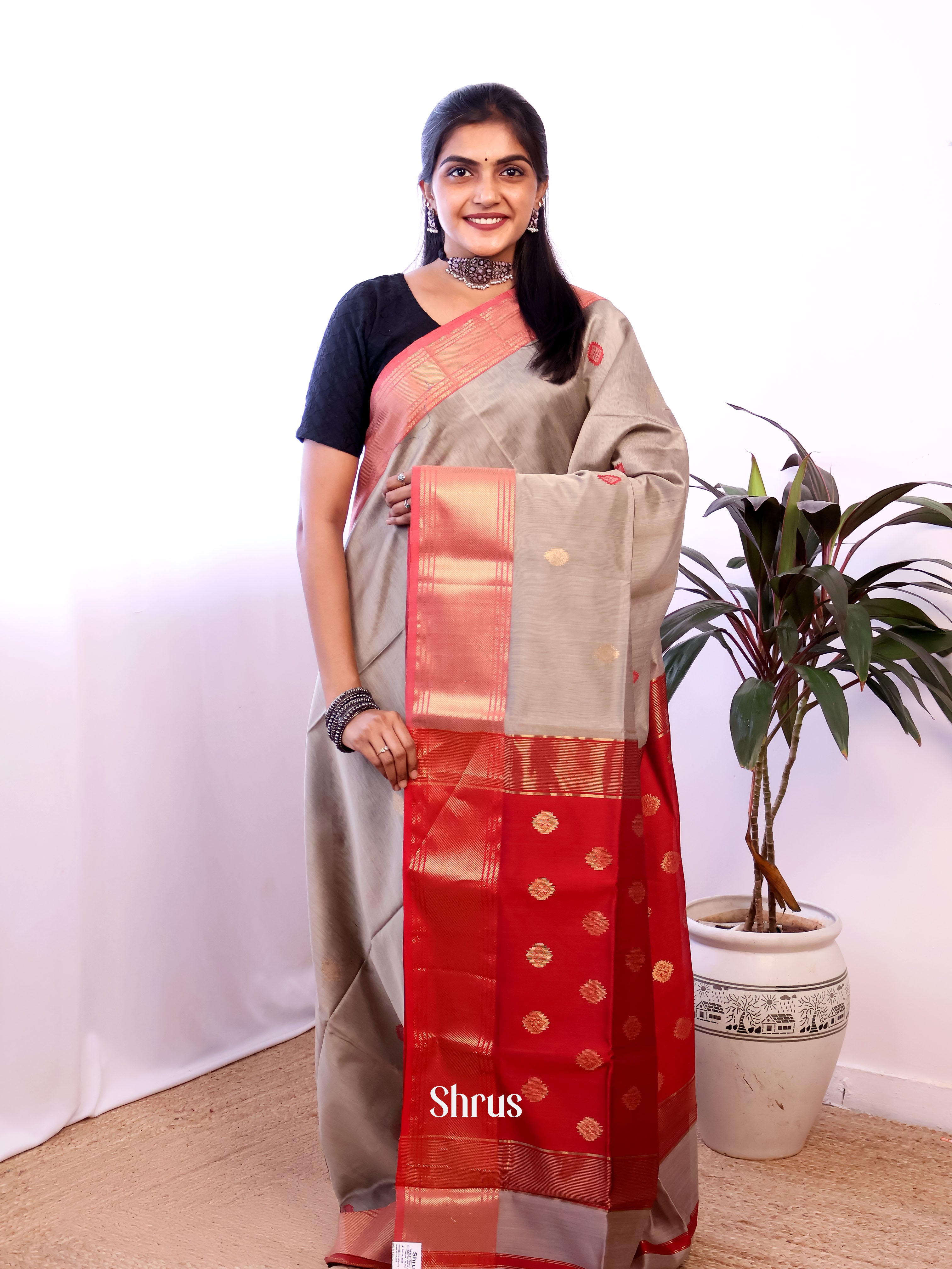 Grey & Red - Maheshwari silkcotton Saree - Shop on Shrus.com