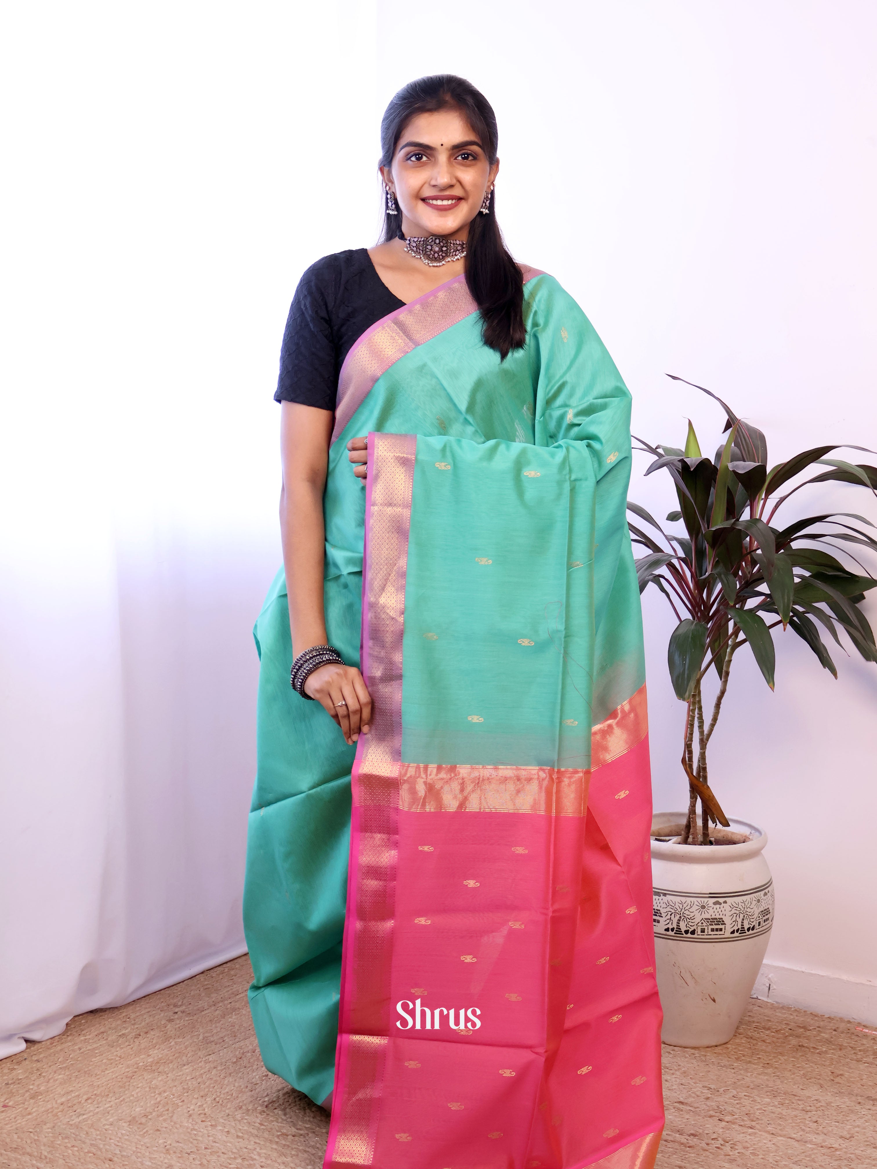Green & Pink - Maheshwari silkcotton Saree - Shop on Shrus.com
