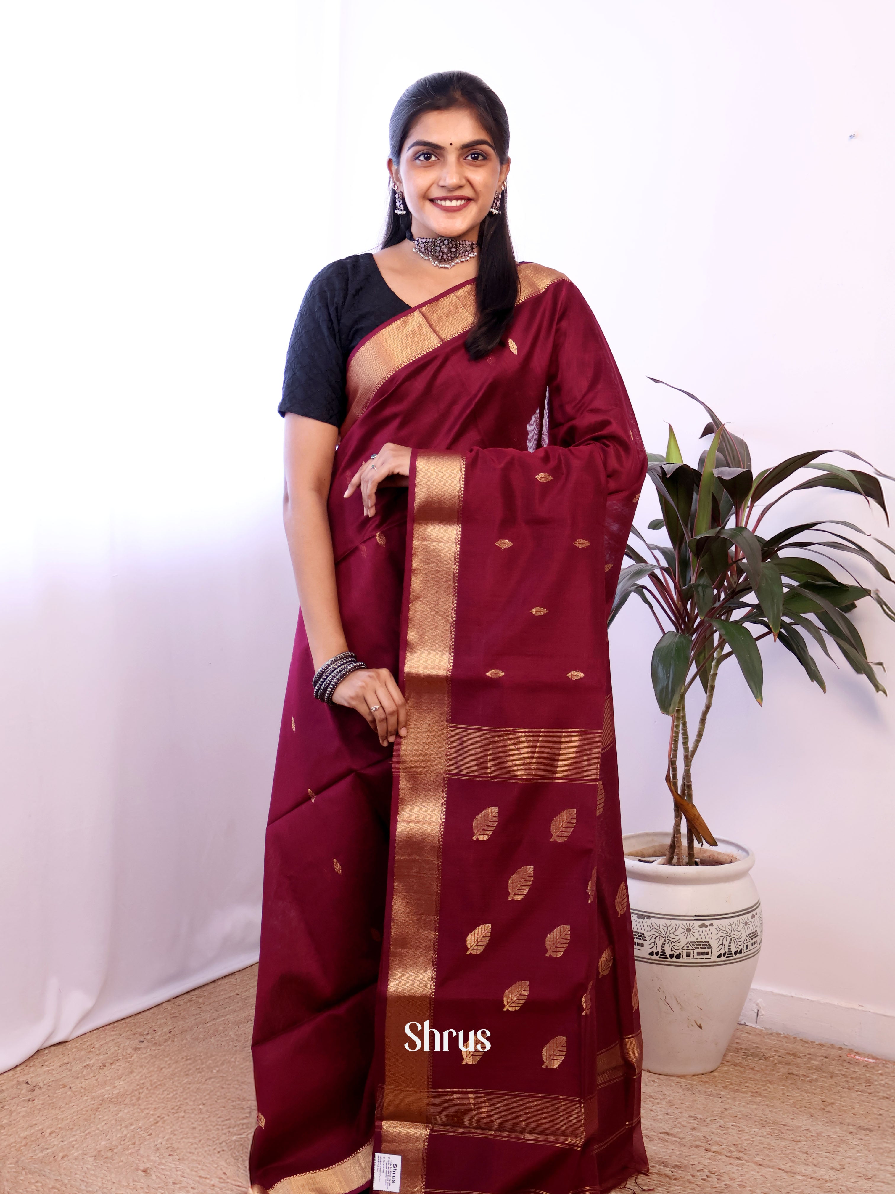 Maroon - Maheshwari silkcotton Saree - Shop on Shrus.com