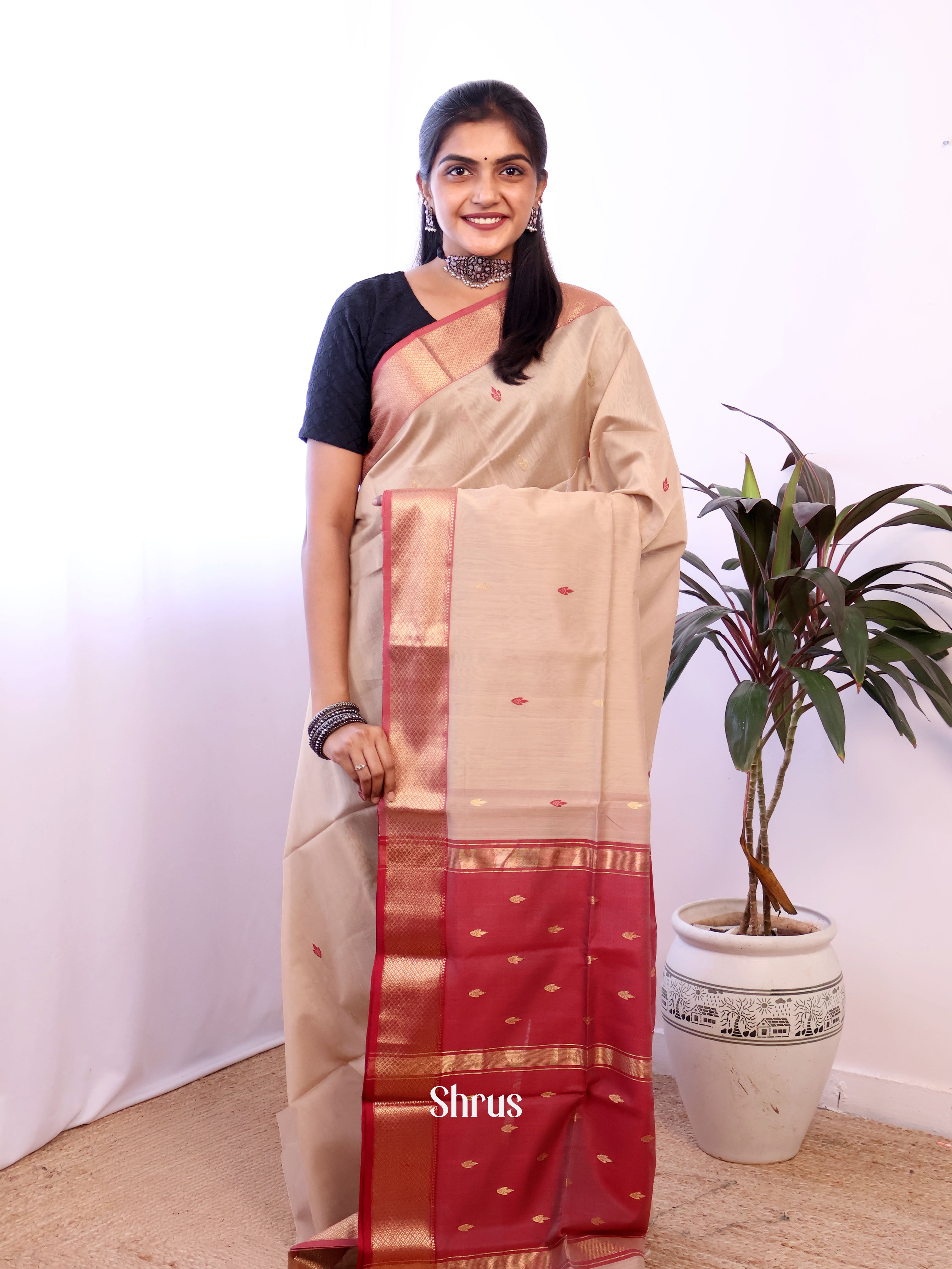 Beige & Maroon - Maheshwari silkcotton Saree - Shop on Shrus.com