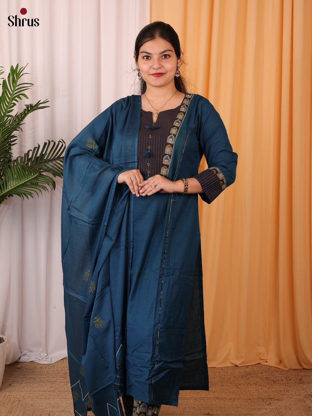 CJS08009 - Readymade Suits - Shop on Shrus.com