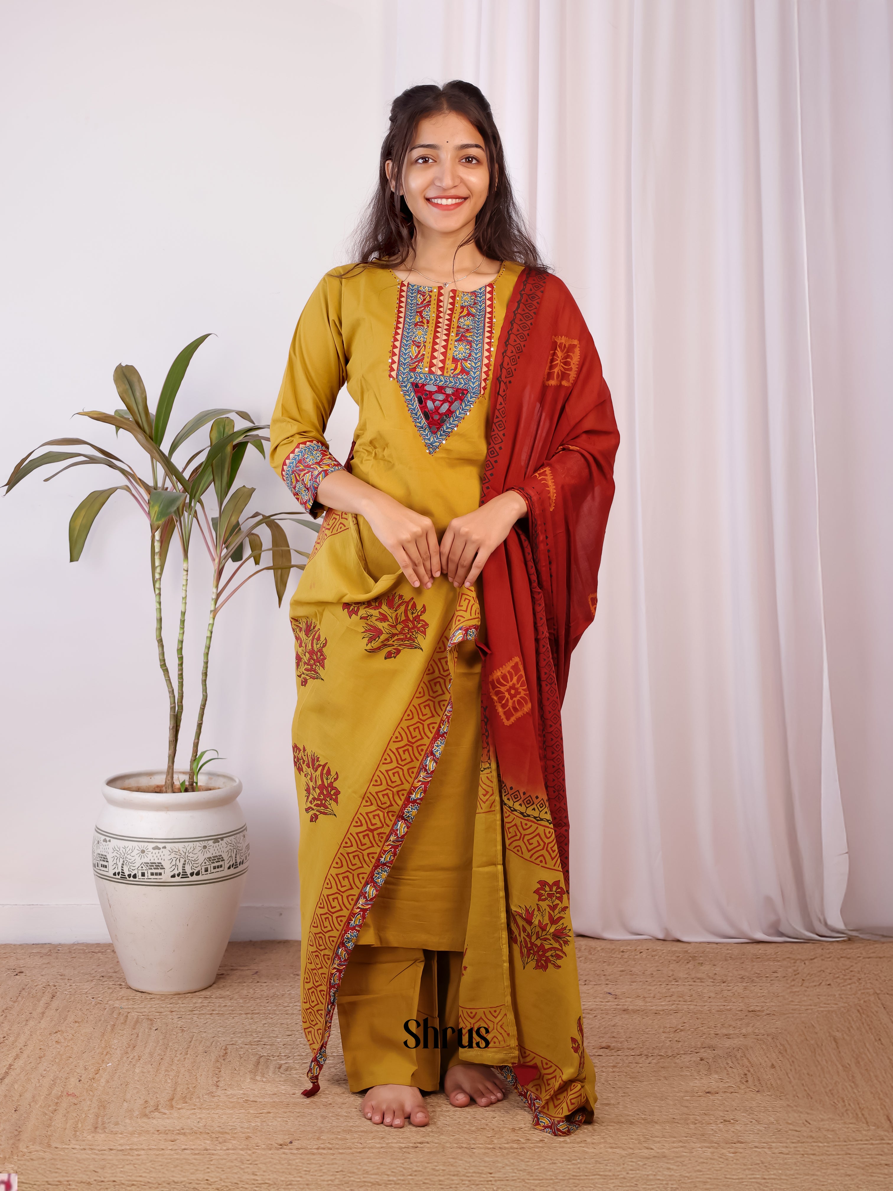 CJS08021 - Readymade Suits - Shop on Shrus.com