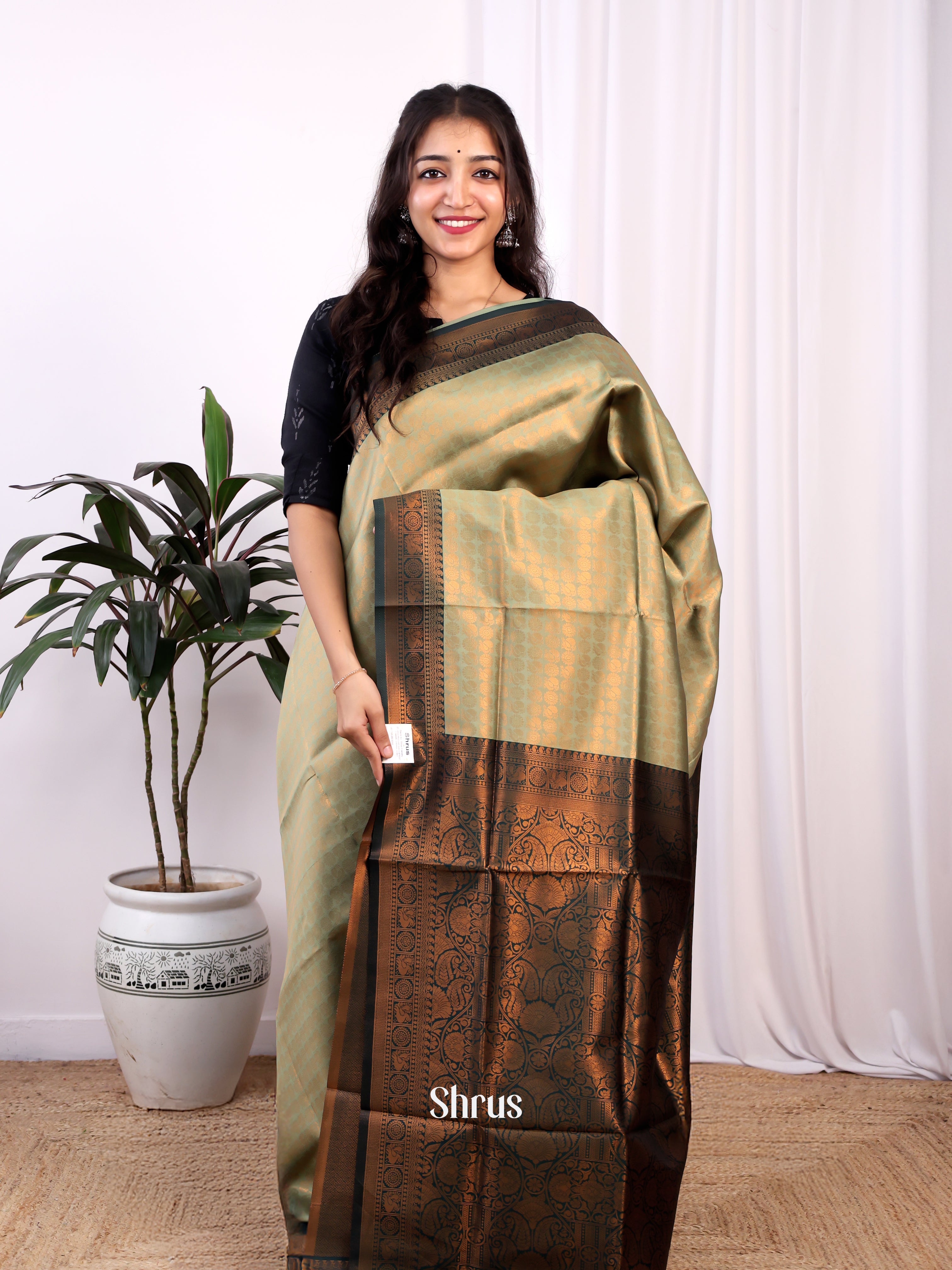 Green -Semi Kanchipuram - Shop on Shrus.com
