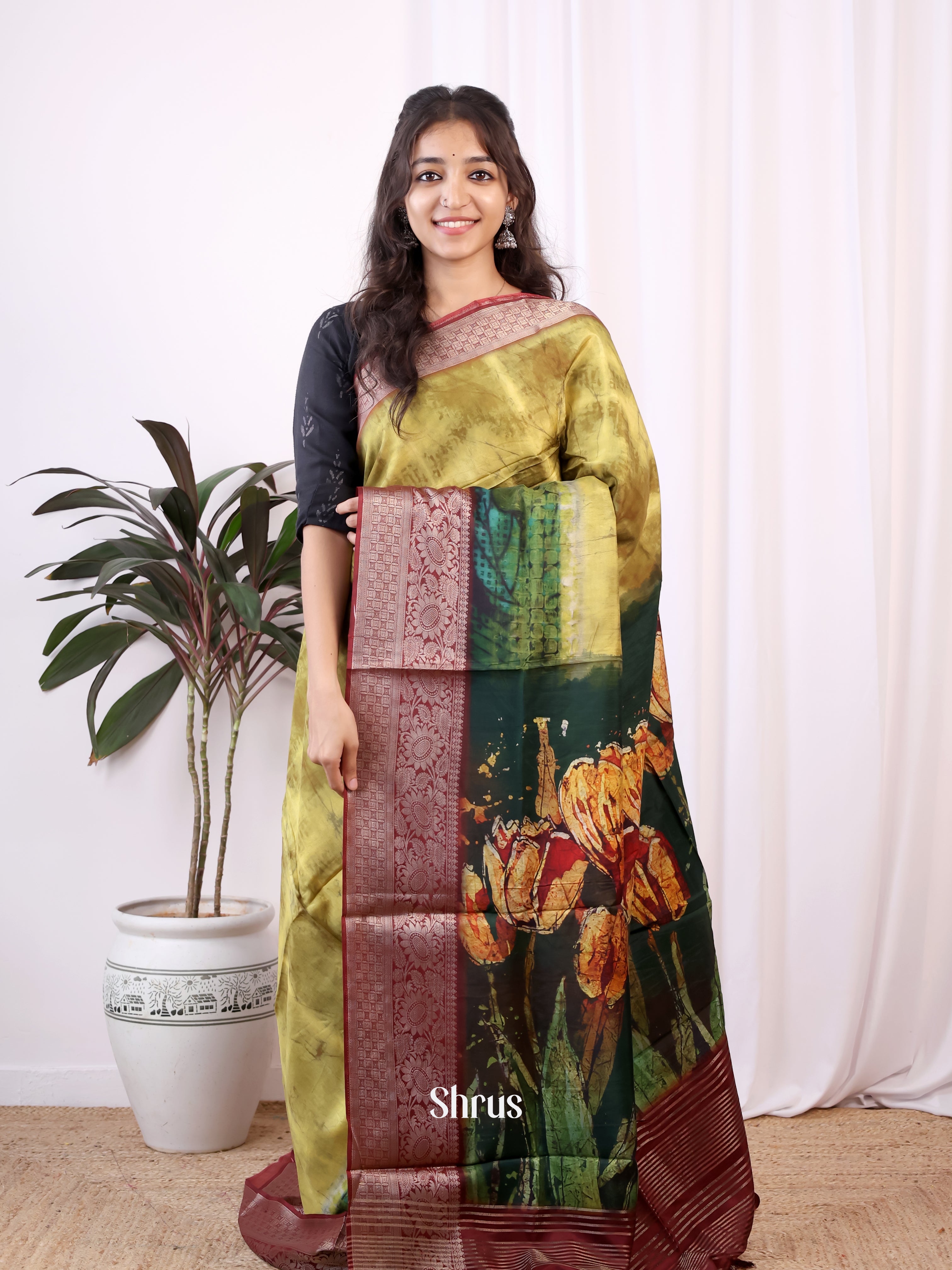 Shades of Green & Brown - Semi Dola silk Saree - Shop on Shrus.com