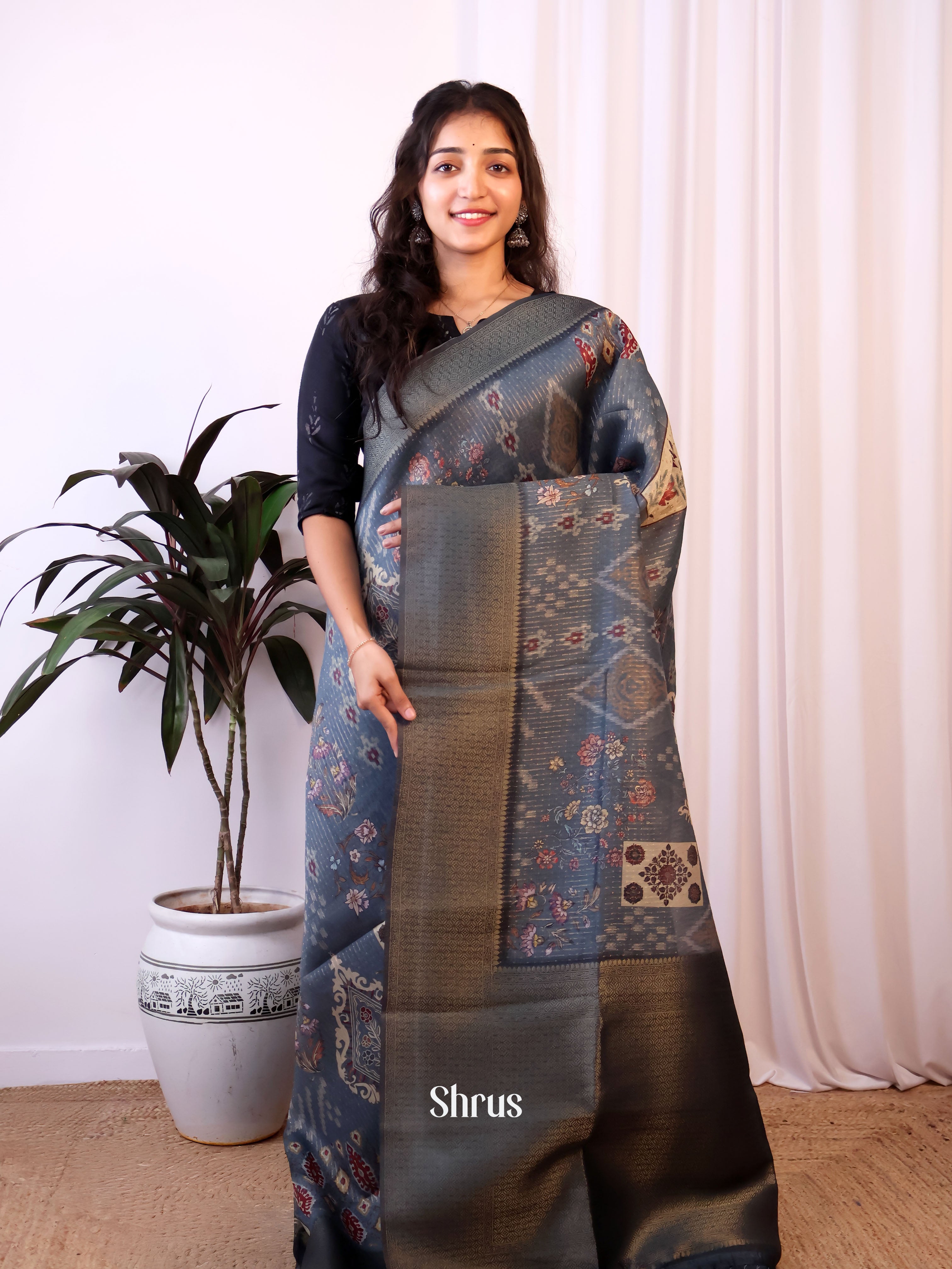 Grey & Black - Semi Jute Saree - Shop on Shrus.com