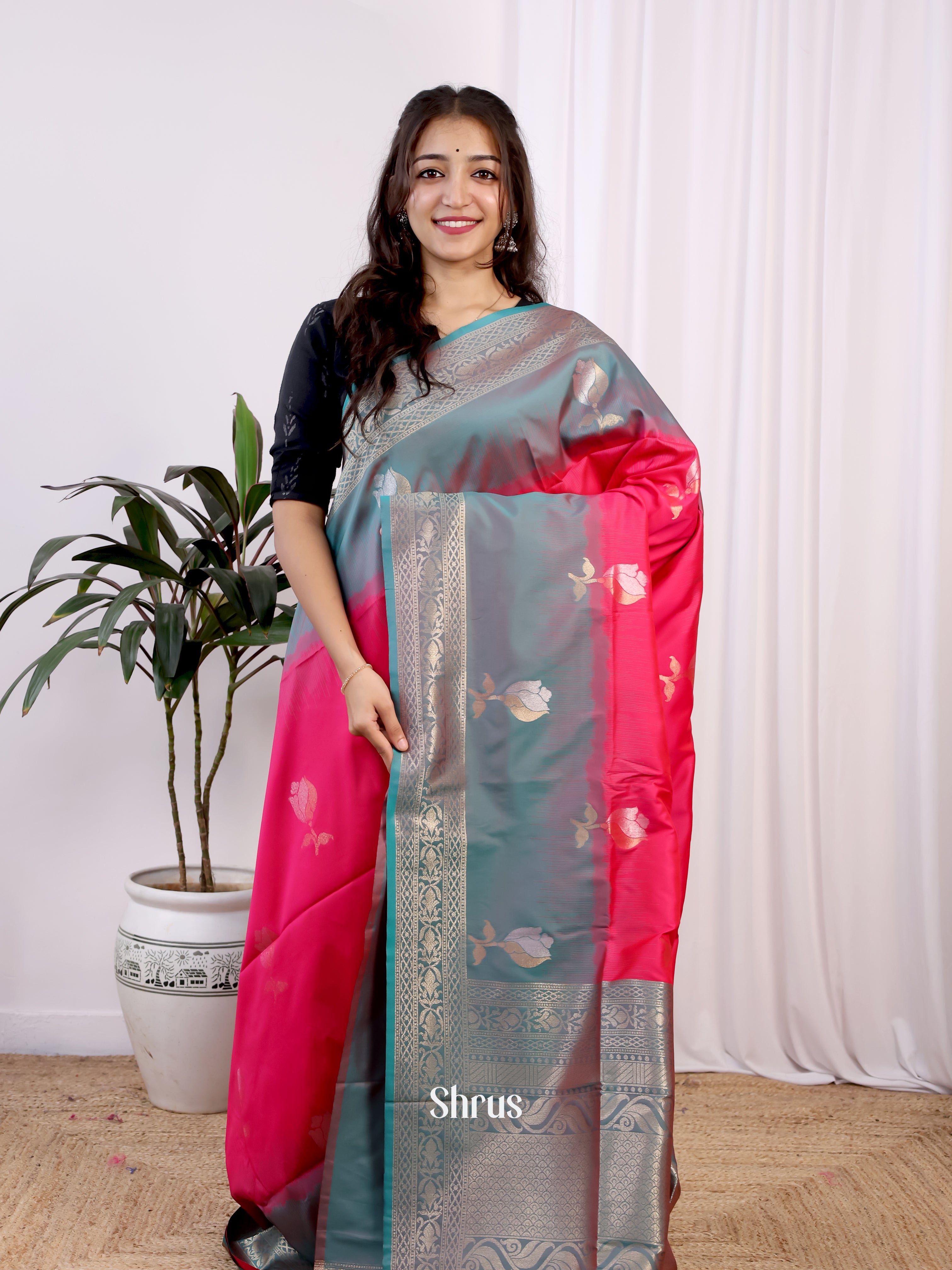 Red & Green- Semi Softsilk Saree - Shop on Shrus.com