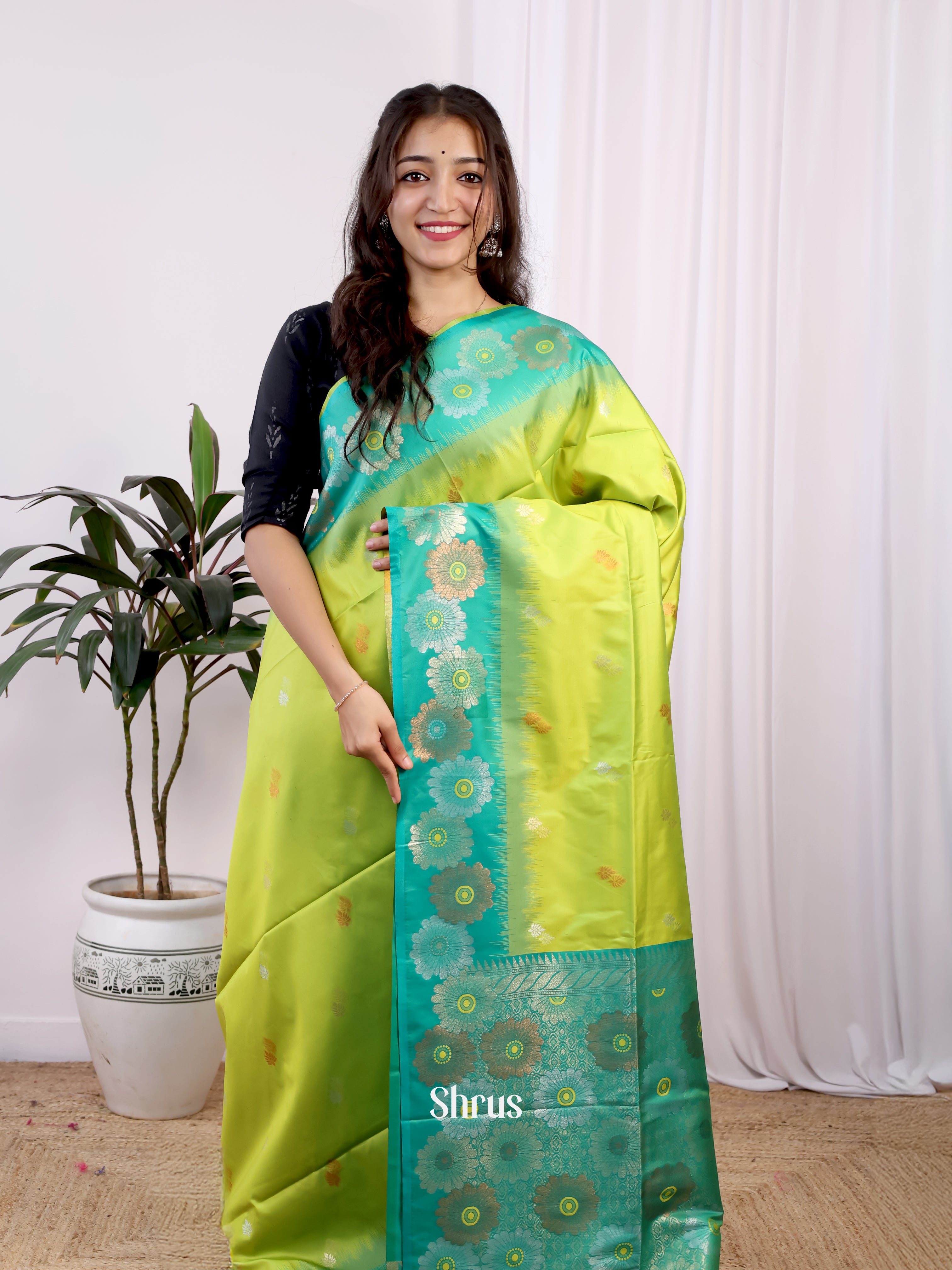 Lite Green & Green- Semi Softsilk Saree - Shop on Shrus.com