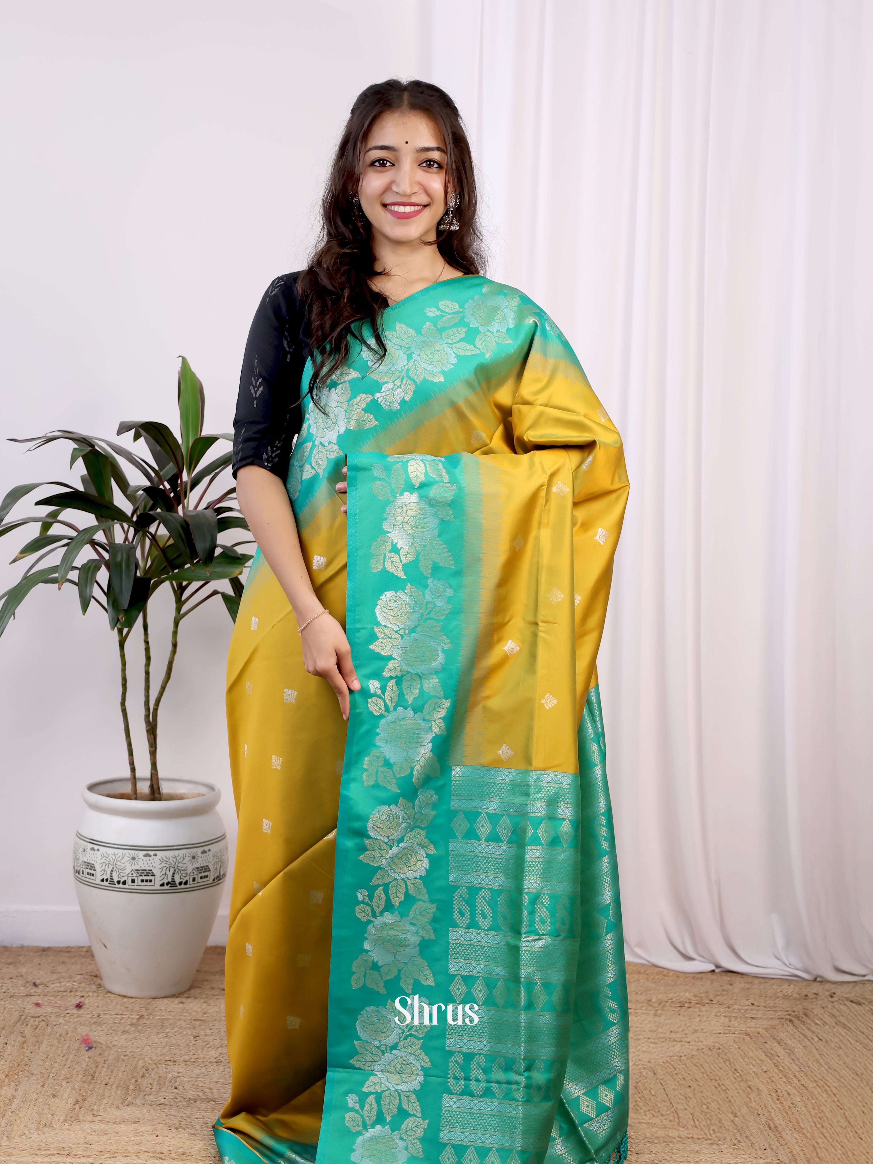 CJS10030- Semi Softsilk Saree - Shop on Shrus.com