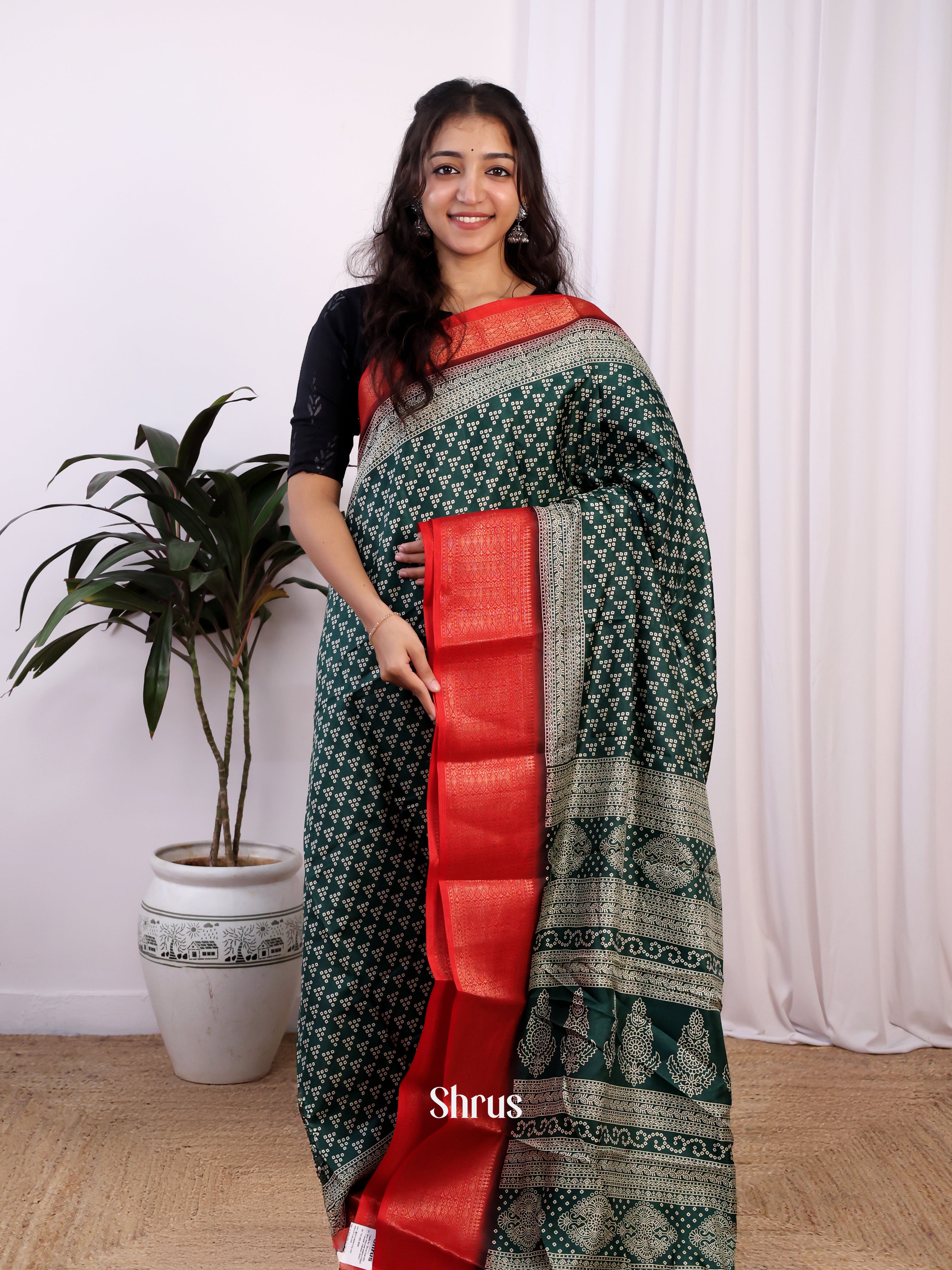 Green & Red - Semi Crepe Saree - Shop on Shrus.com