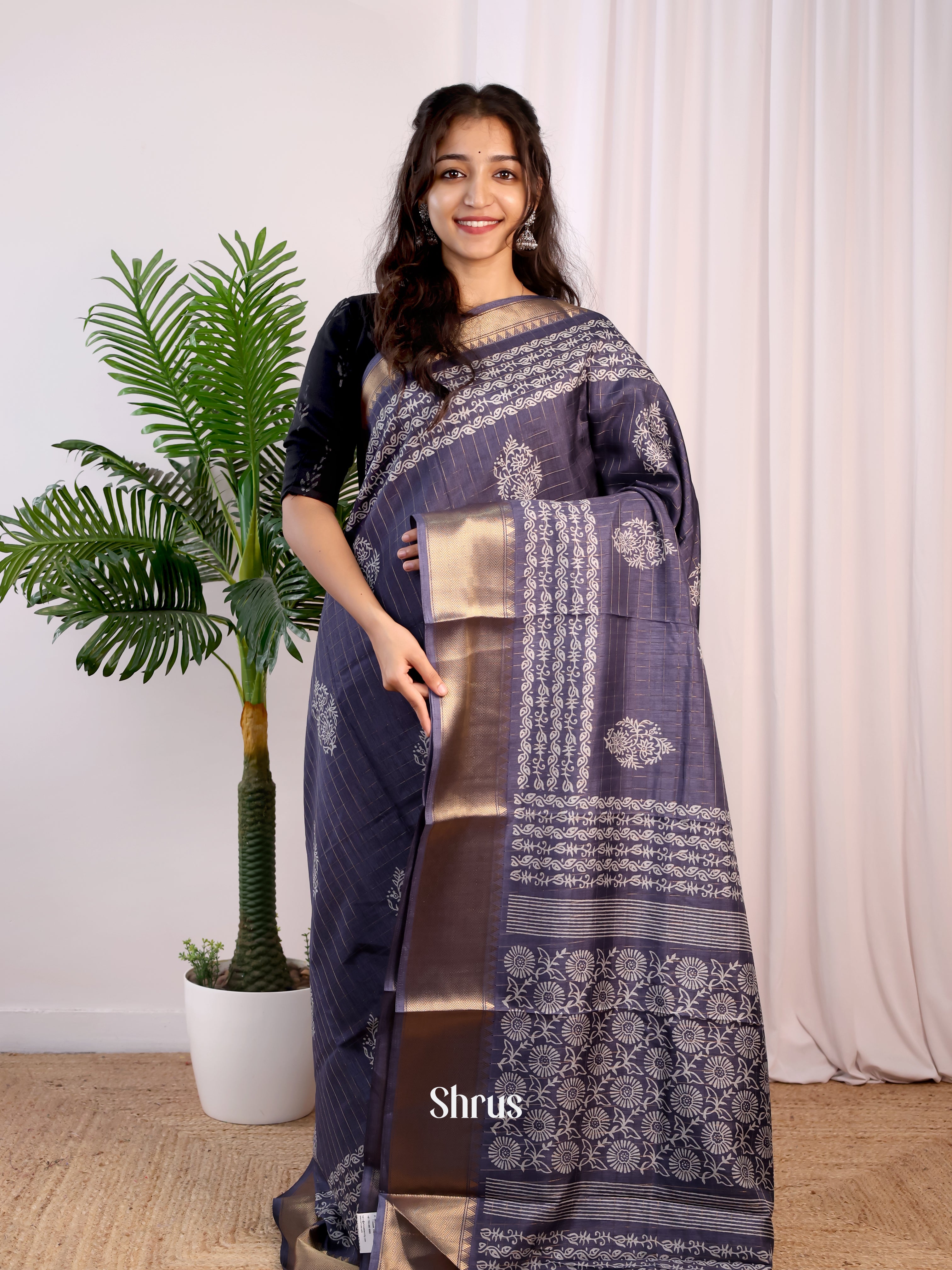 CJS10111 - Semi Crepe Saree - Shop on Shrus.com