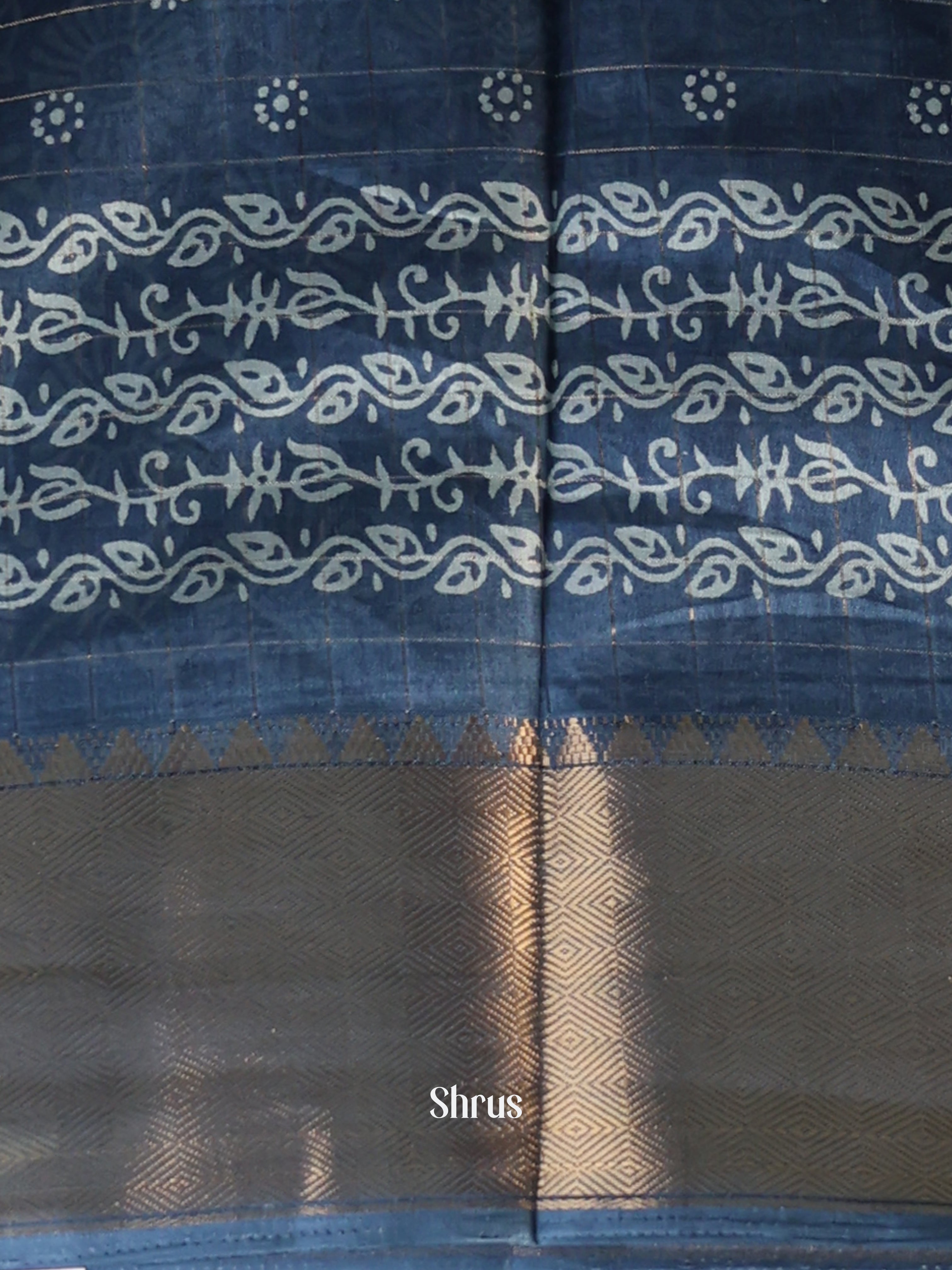 CJS10114 - Semi Crepe Saree - Shop on Shrus.com