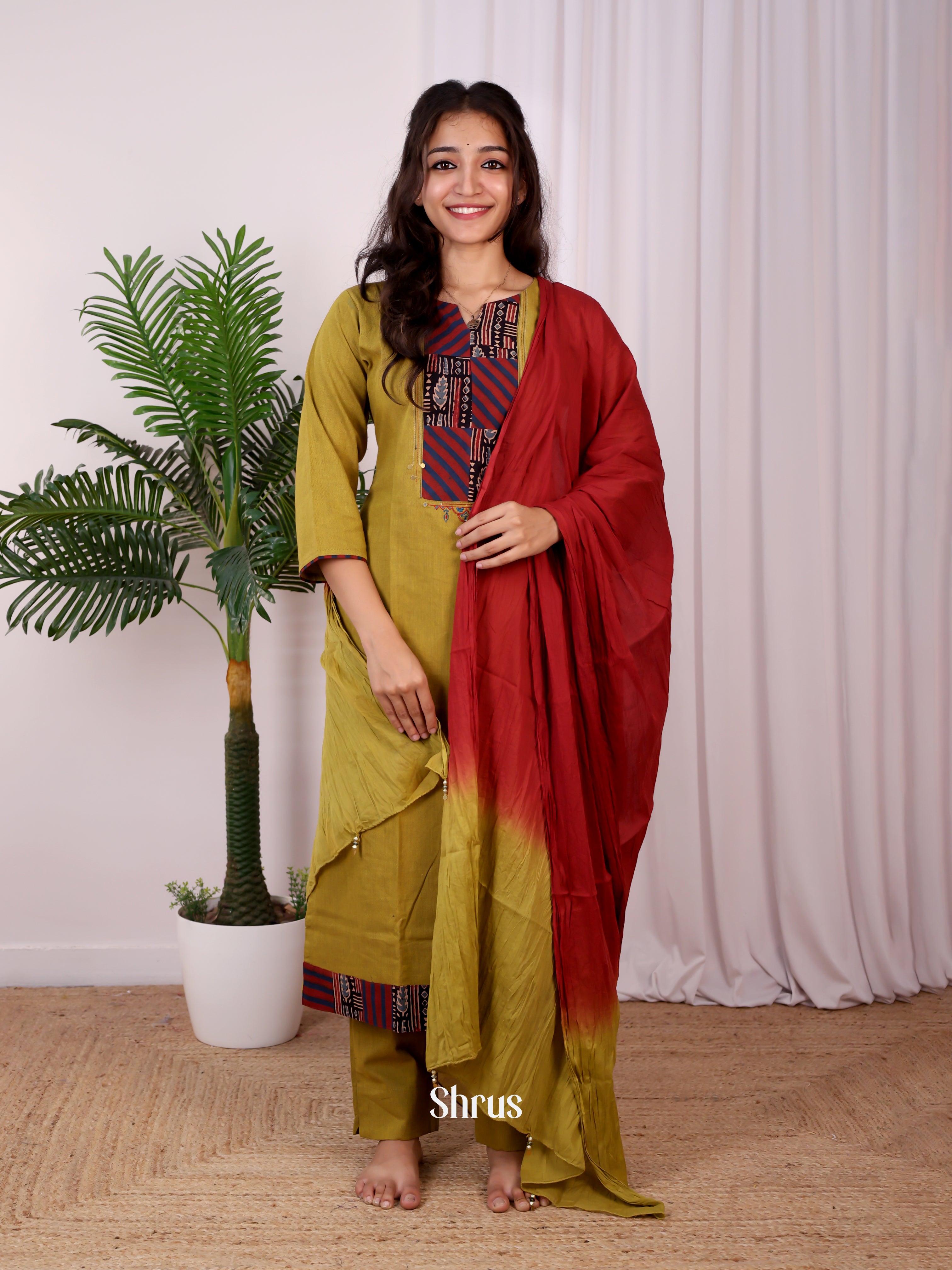 Green & Red - Readymade Suits - Shop on Shrus.com