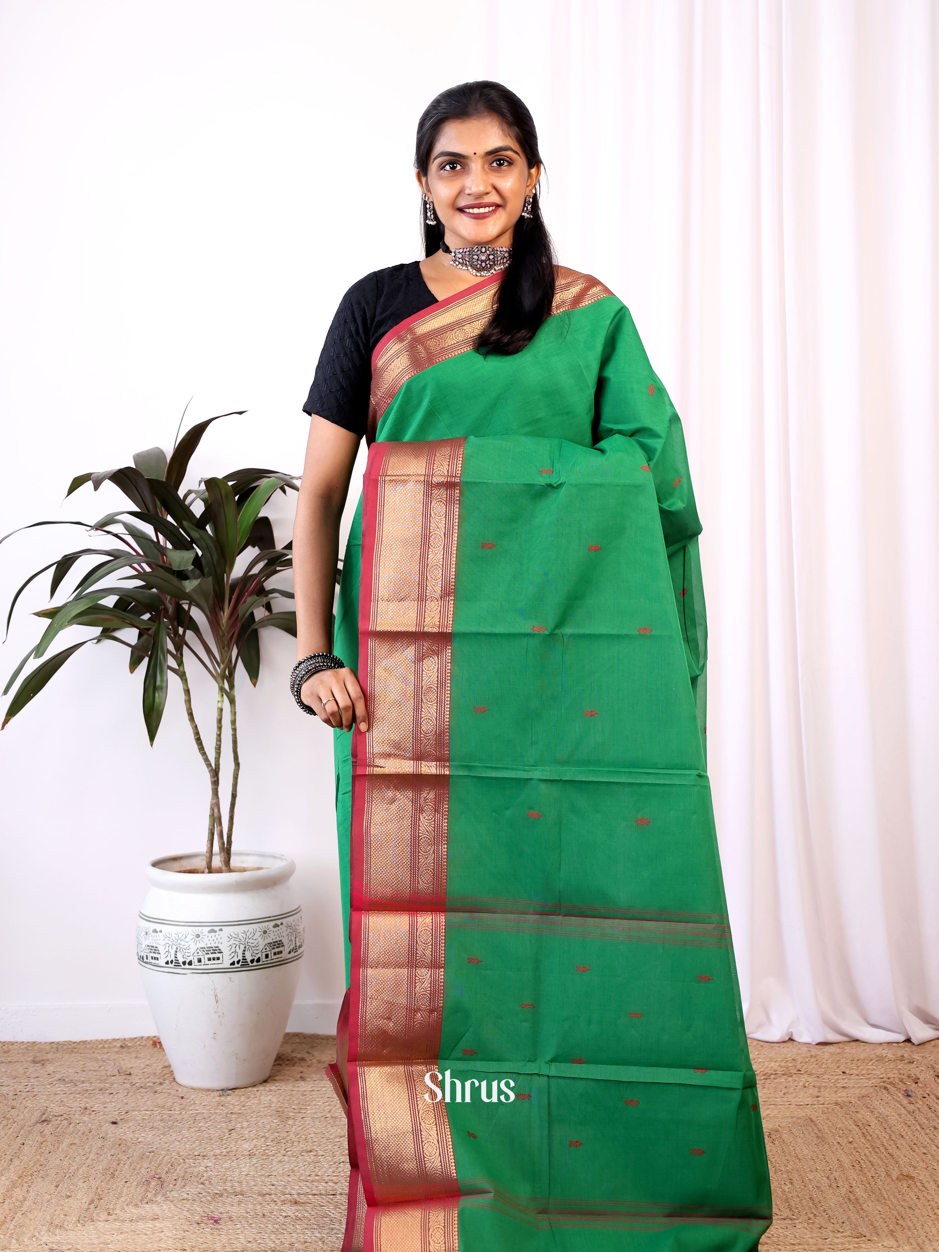 Green & Red - Chettinad Cotton Saree - Shop on Shrus.com