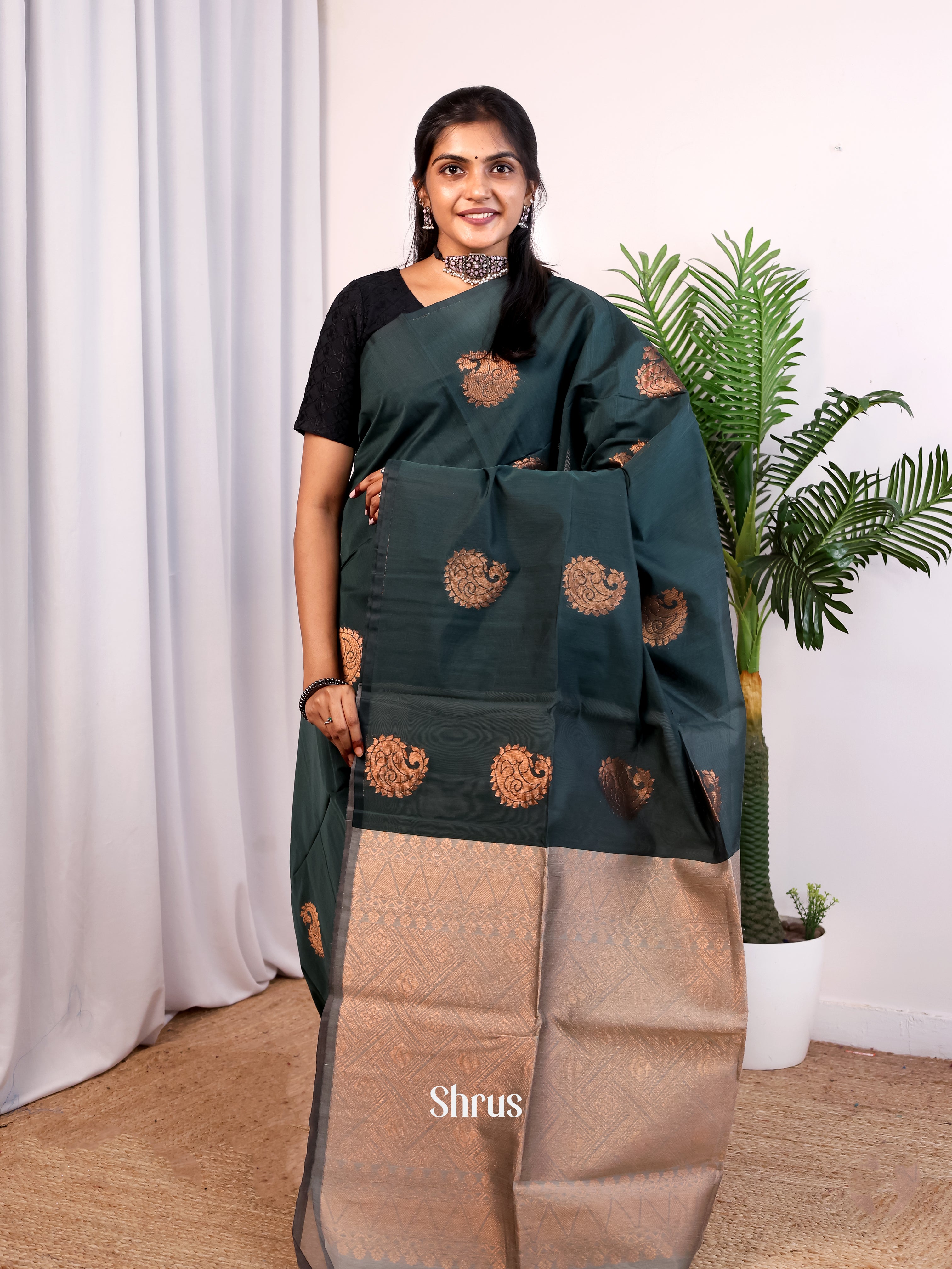 Green & Grey- Semi Silkcotton Saree - Shop on Shrus.com