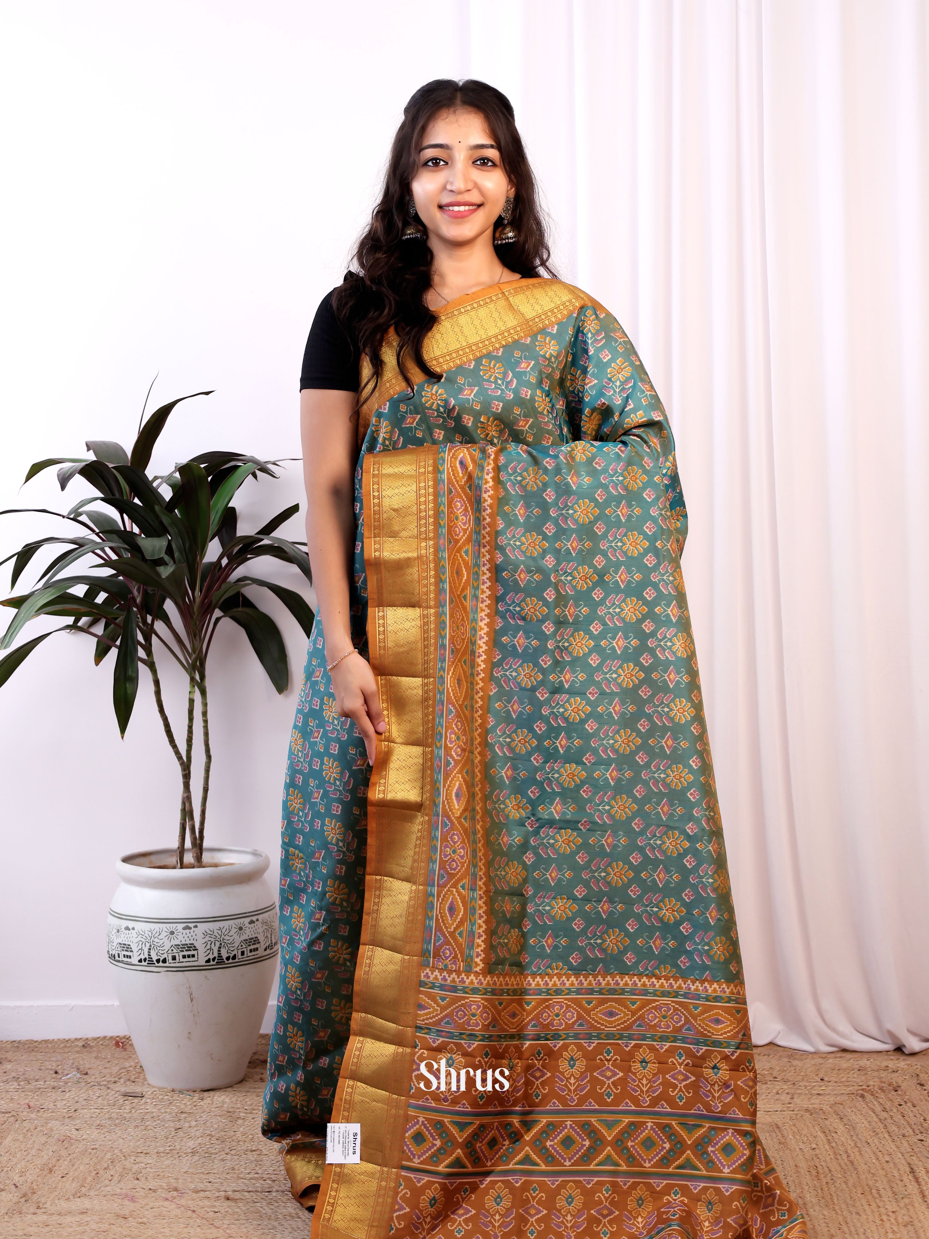 CJS17370 - Semi Patola Saree - Shop on Shrus.com