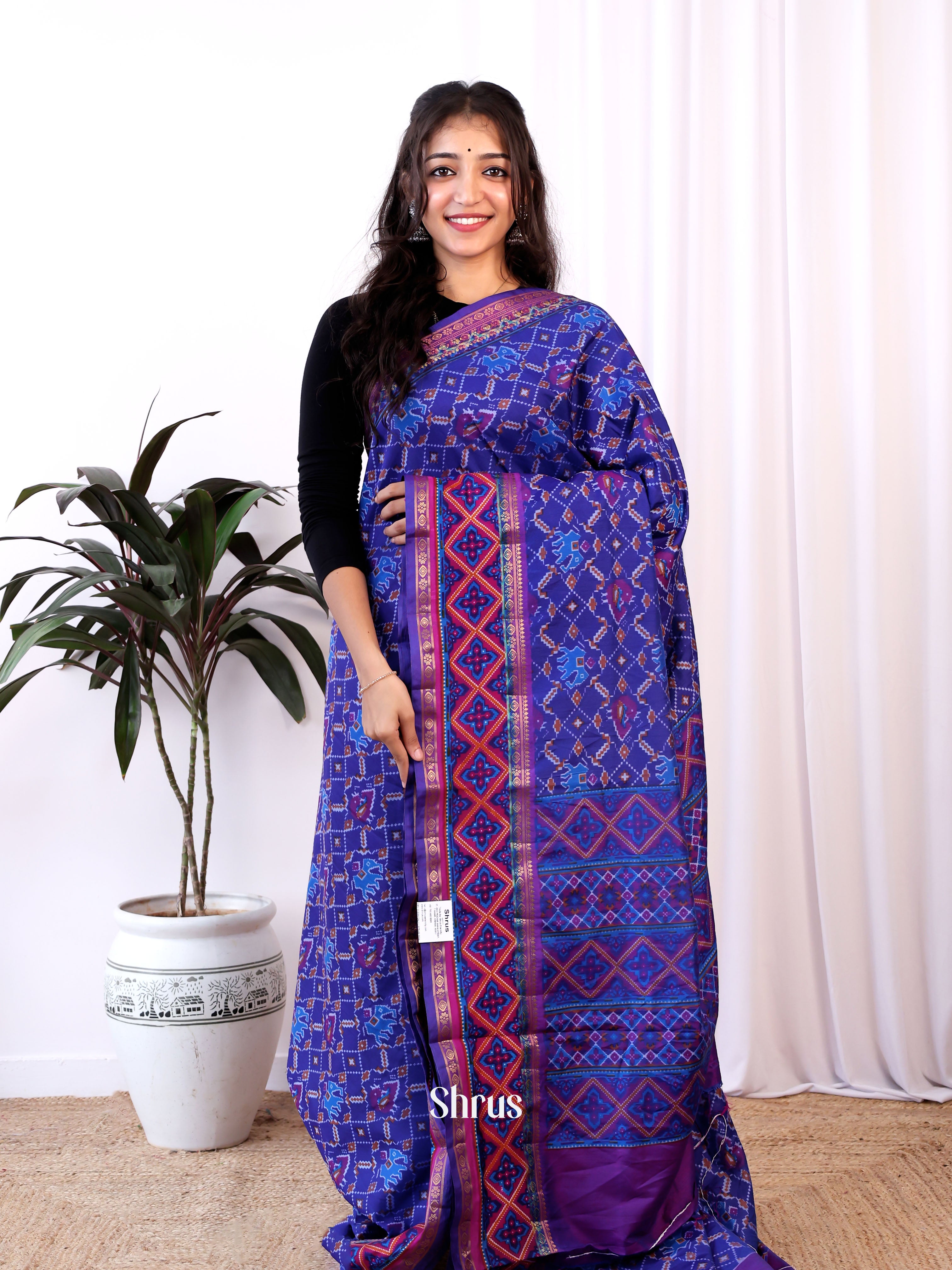 CJS17434 - Semi Patola Saree - Shop on Shrus.com