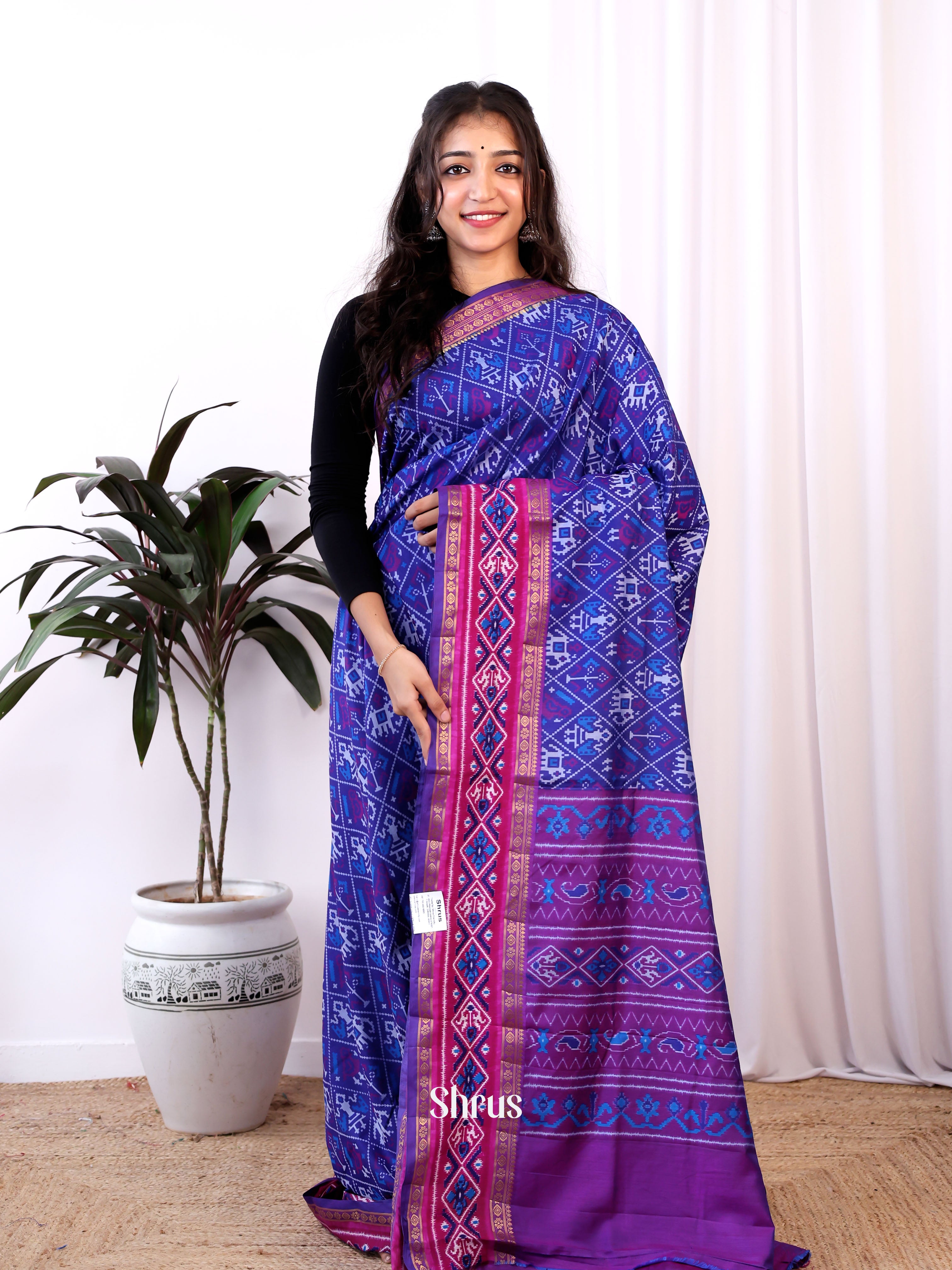 CJS17437 - Semi Patola Saree - Shop on Shrus.com