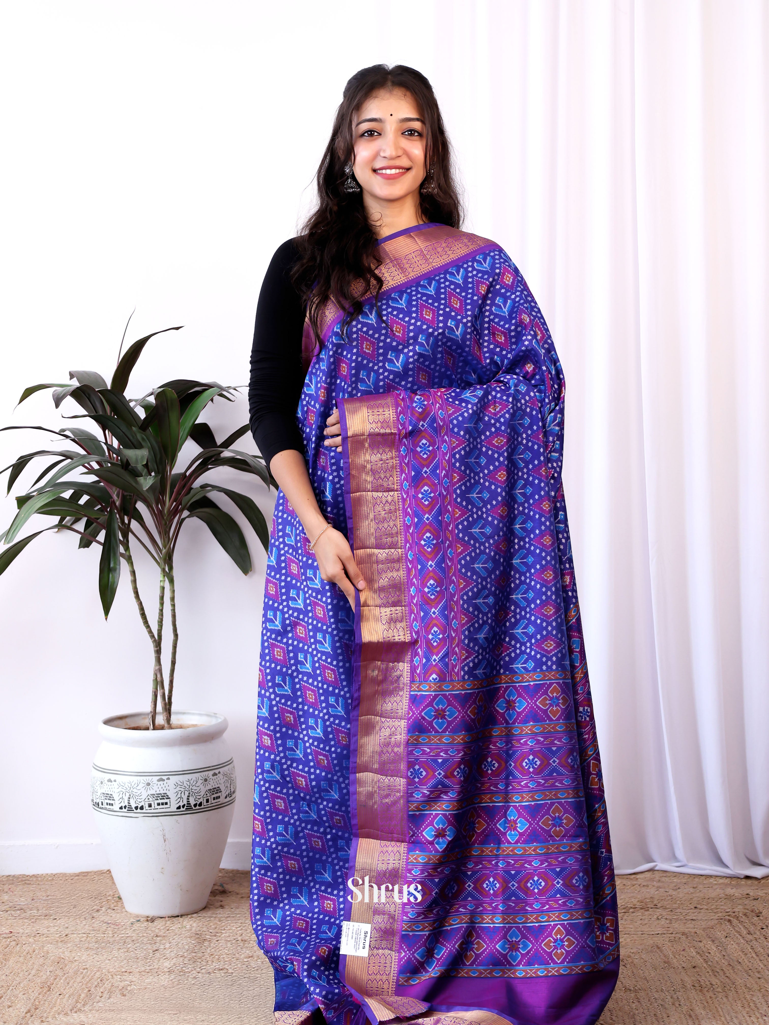 CJS17444 - Semi Patola Saree - Shop on Shrus.com