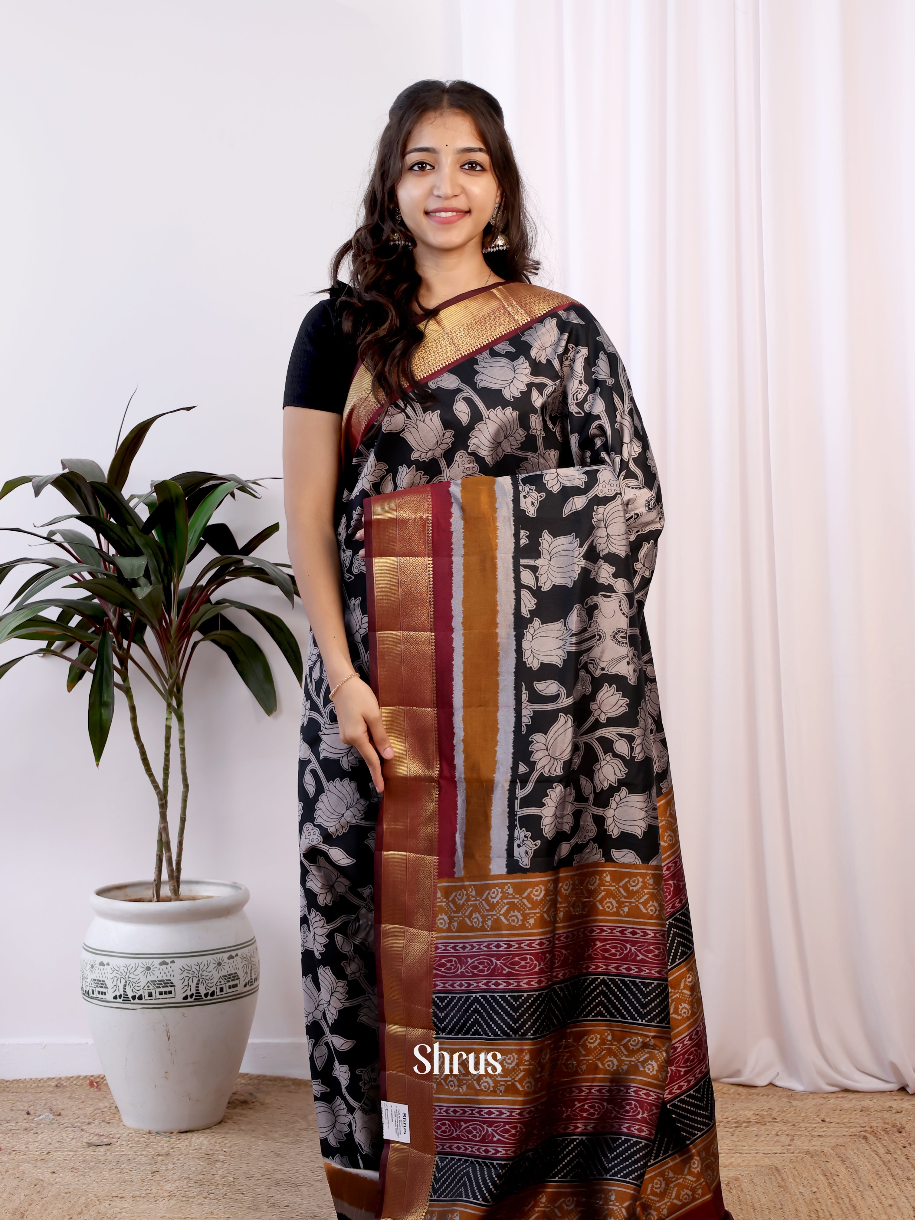 CJS17460 - Semi Patola Saree - Shop on Shrus.com
