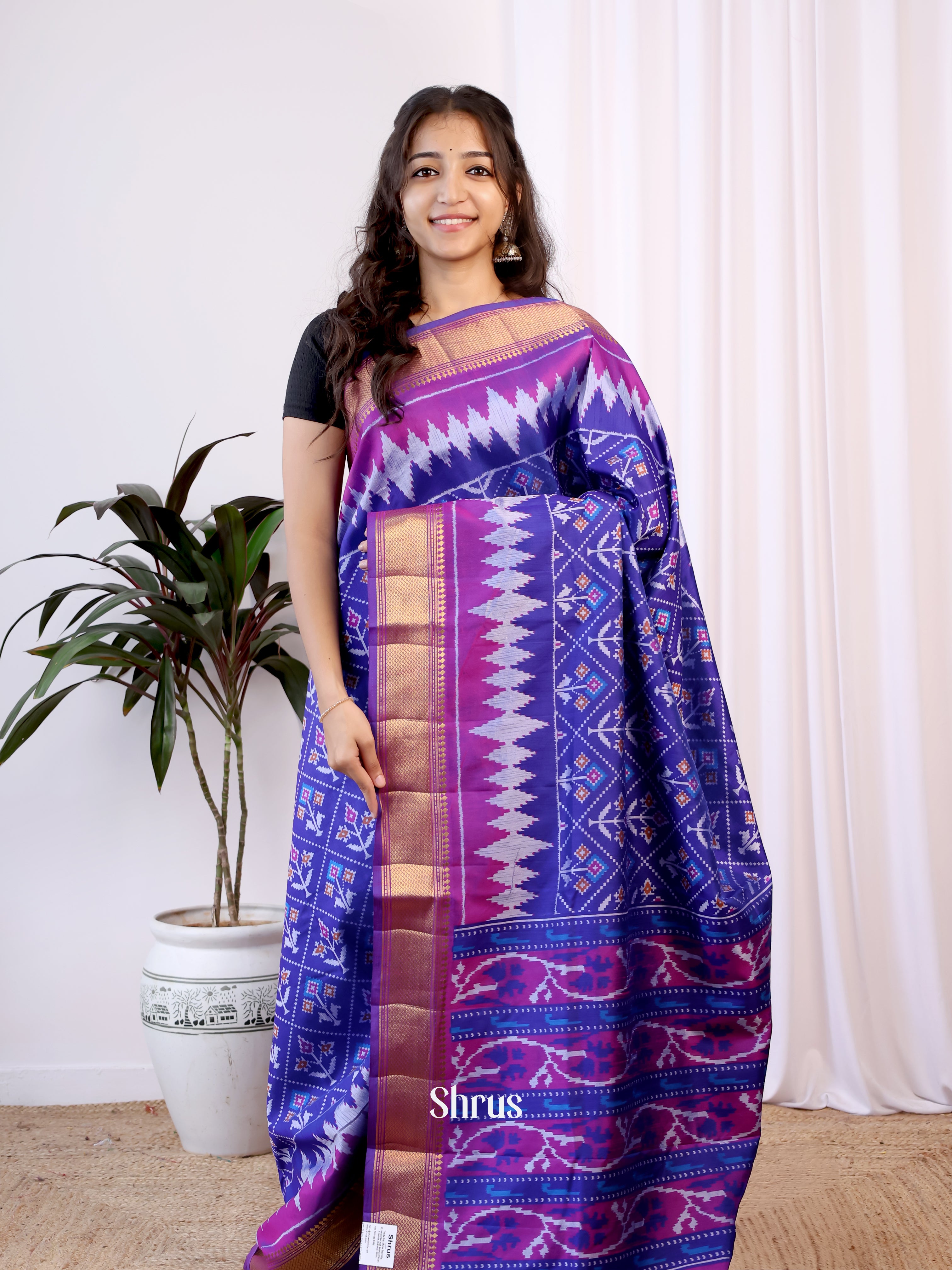 CJS17485 - Semi Patola Saree - Shop on Shrus.com