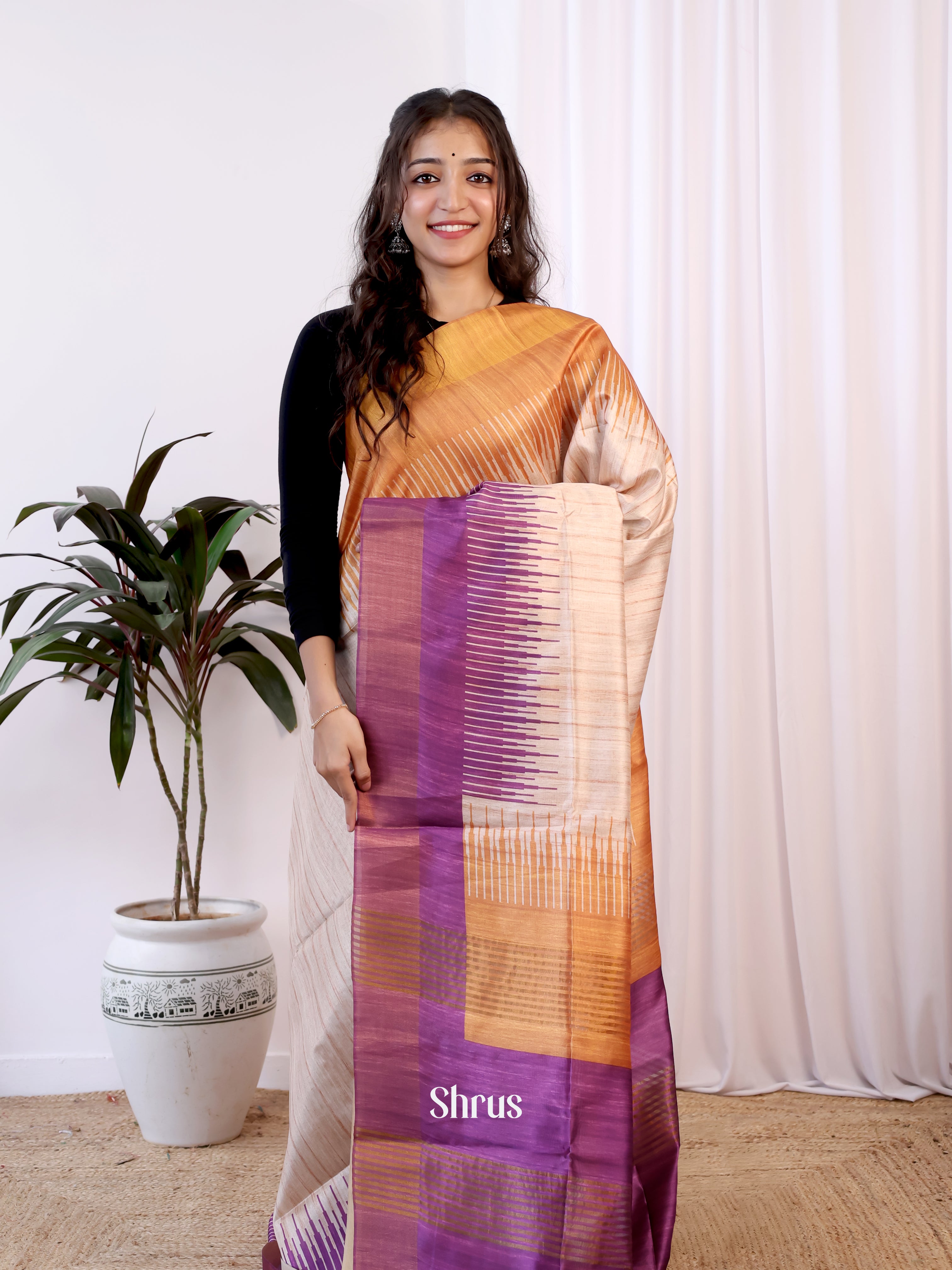 CJS17545 - Champa semitussar Saree - Shop on Shrus.com