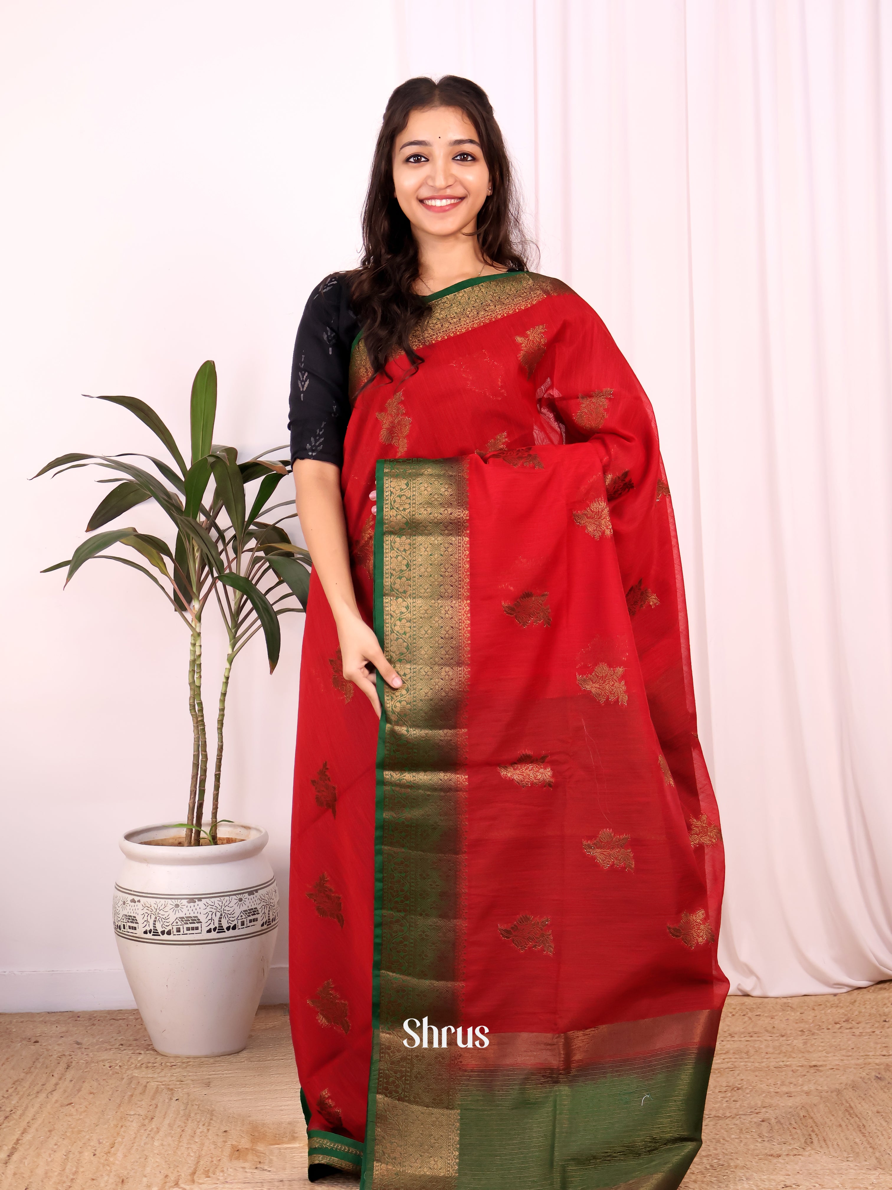 Red & Green - Semi Jute Saree - Shop on Shrus.com