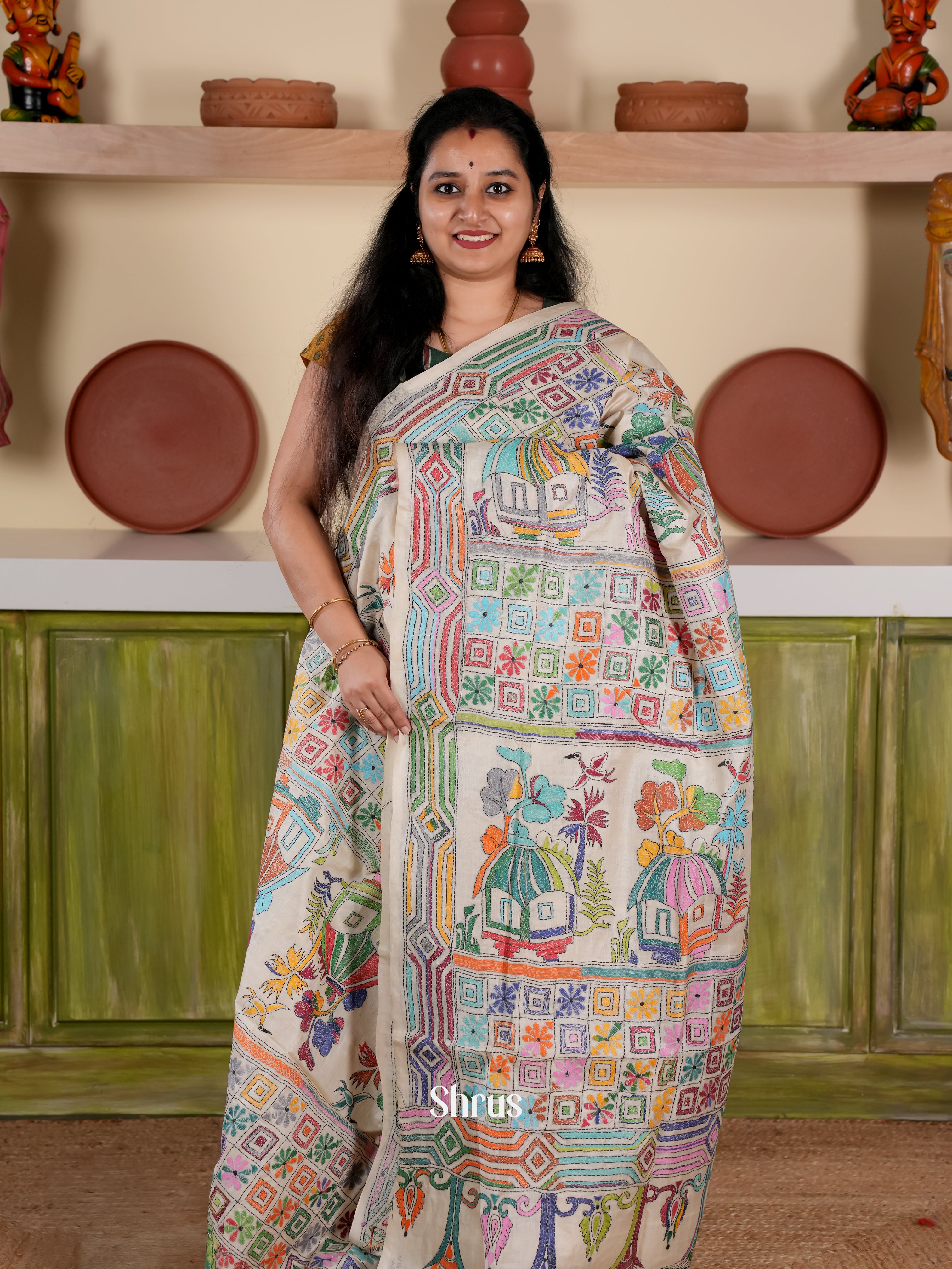 CJS22068 - Tussar Saree - Shop on Shrus.com