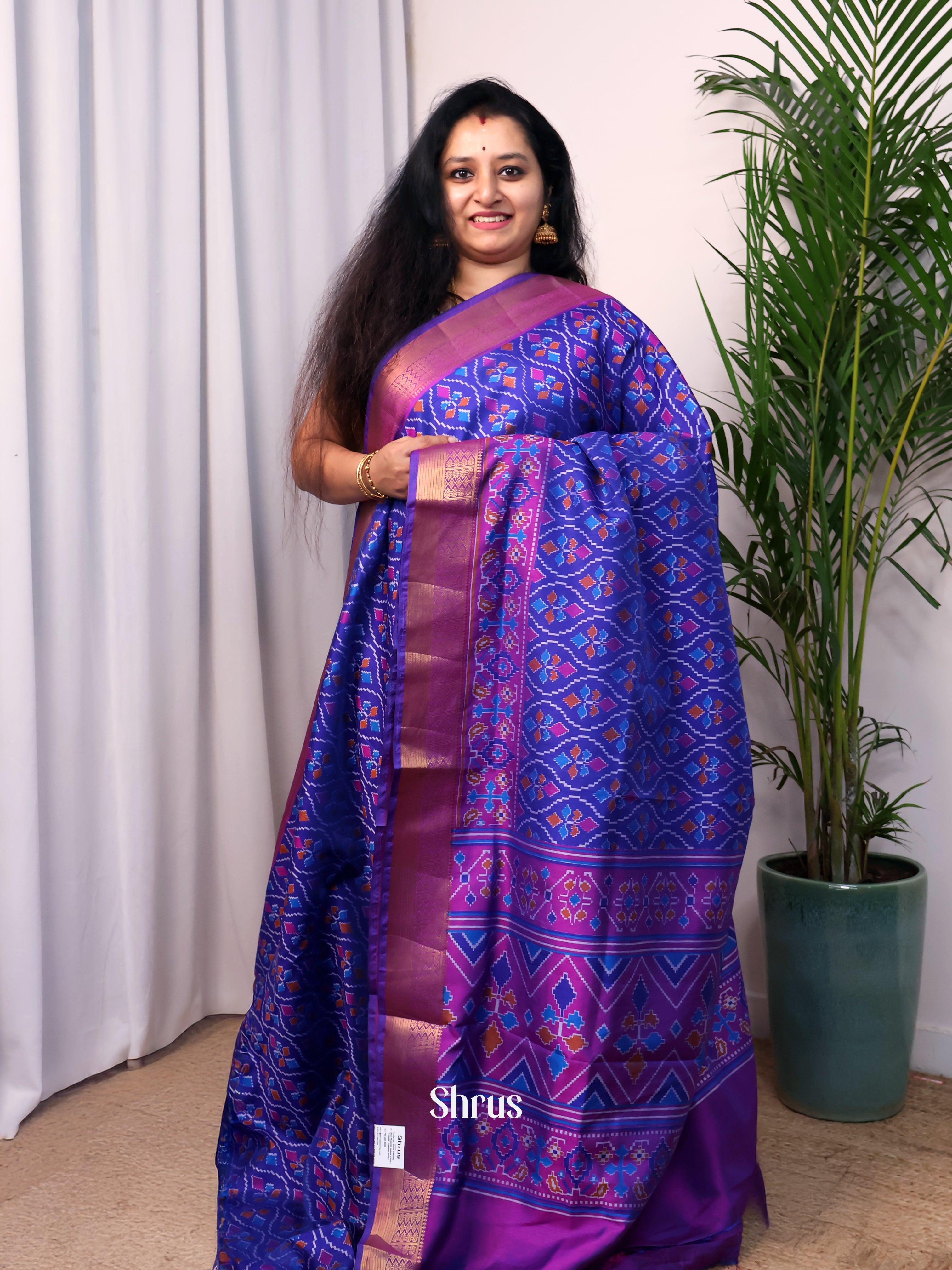 CJS23074 - Semi Patola Saree - Shop on Shrus.com