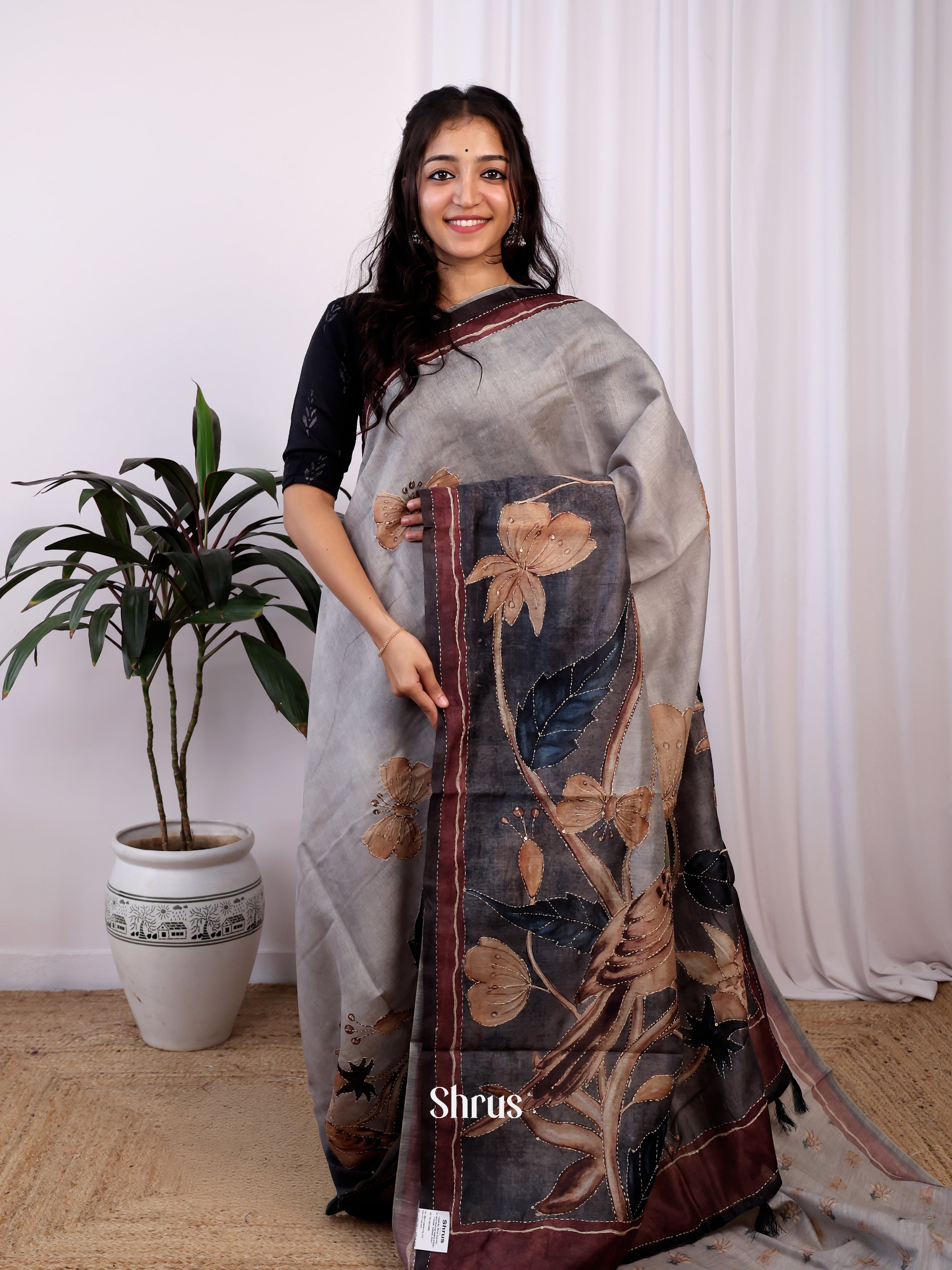 Grey & Black - Semi Kantha Saree - Shop on Shrus.com