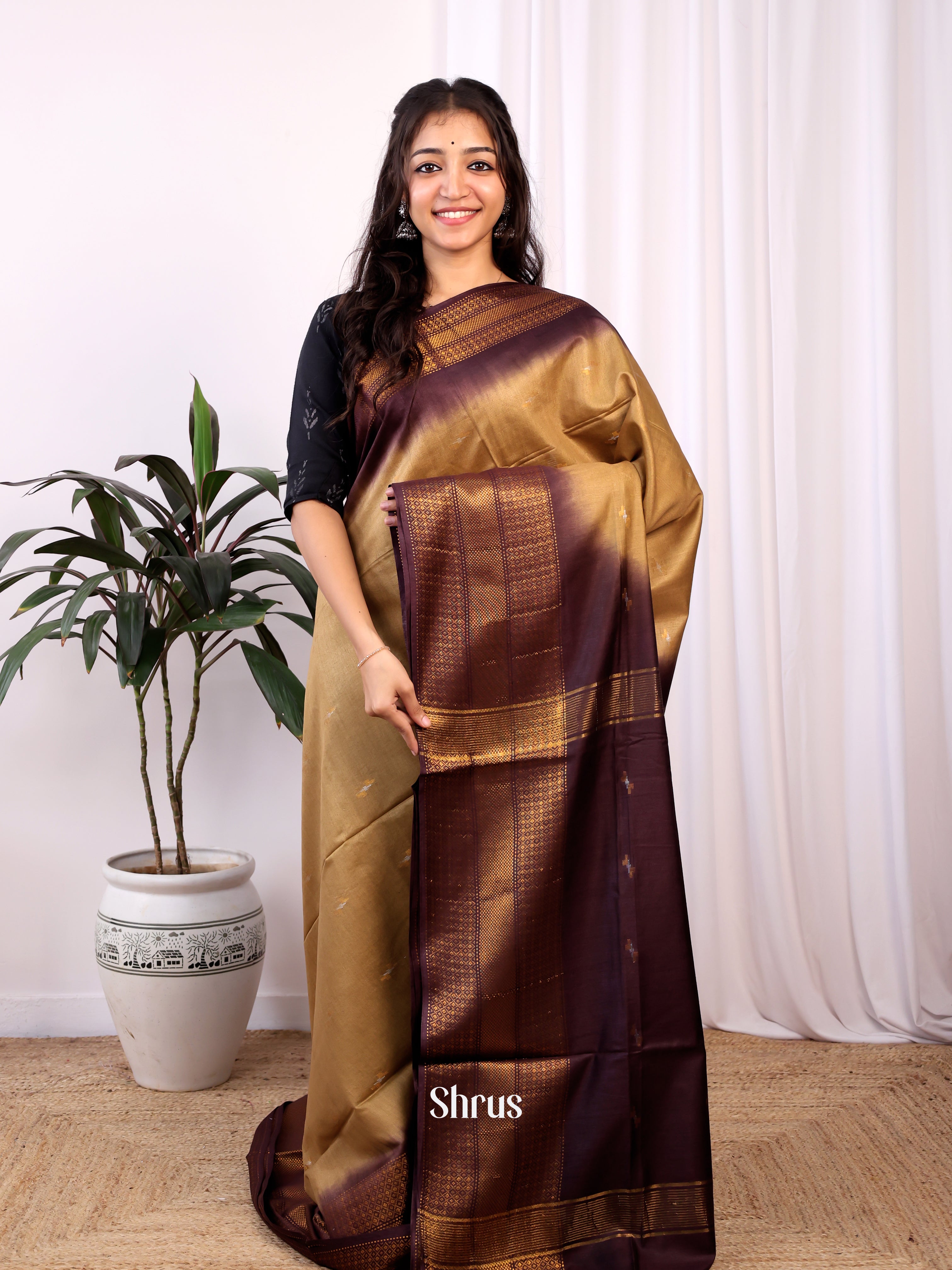 CJS23297 - Semi Tussar Saree - Shop on Shrus.com