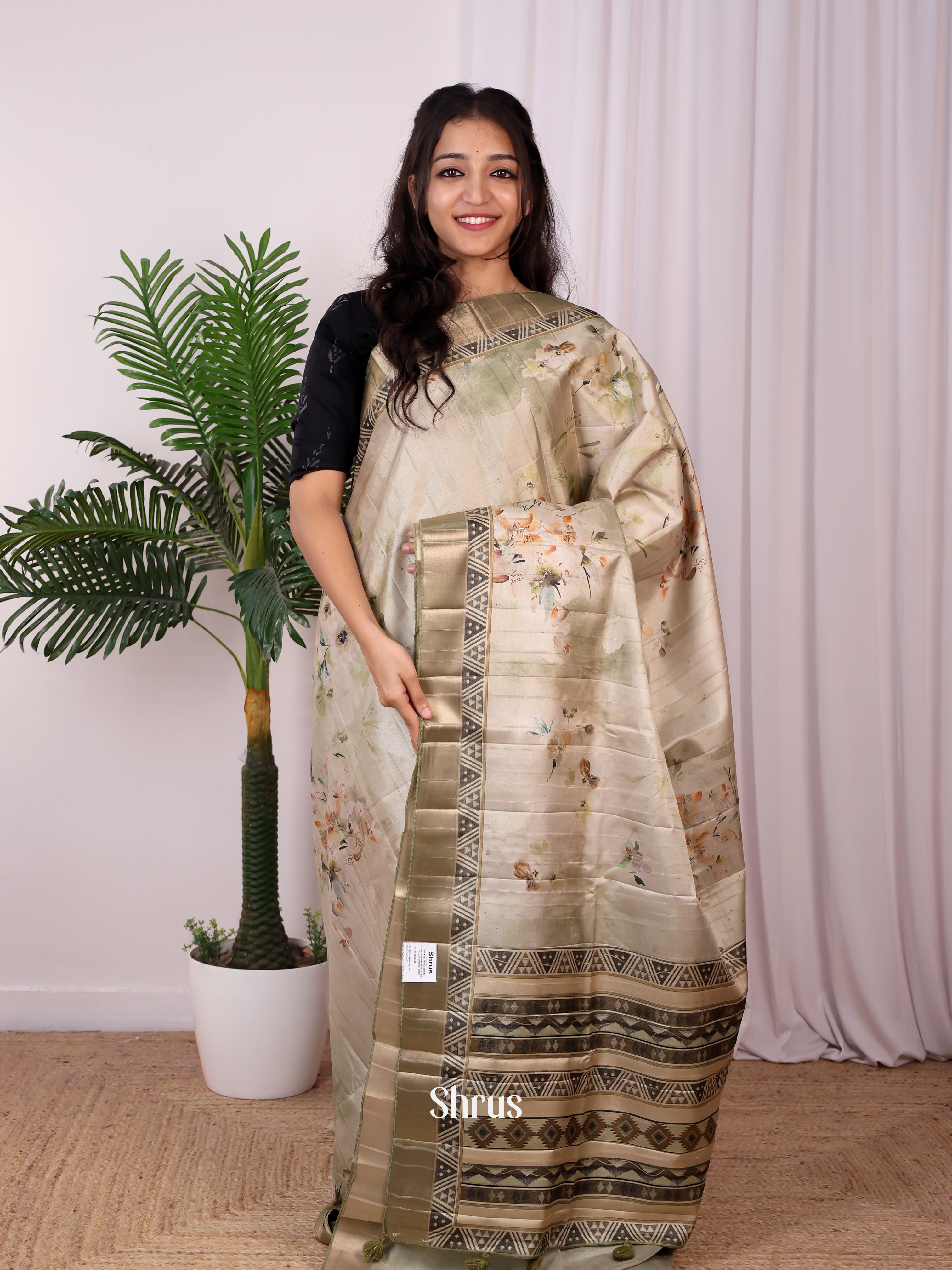 Lite green & Green - Semi Tussar Saree - Shop on Shrus.com