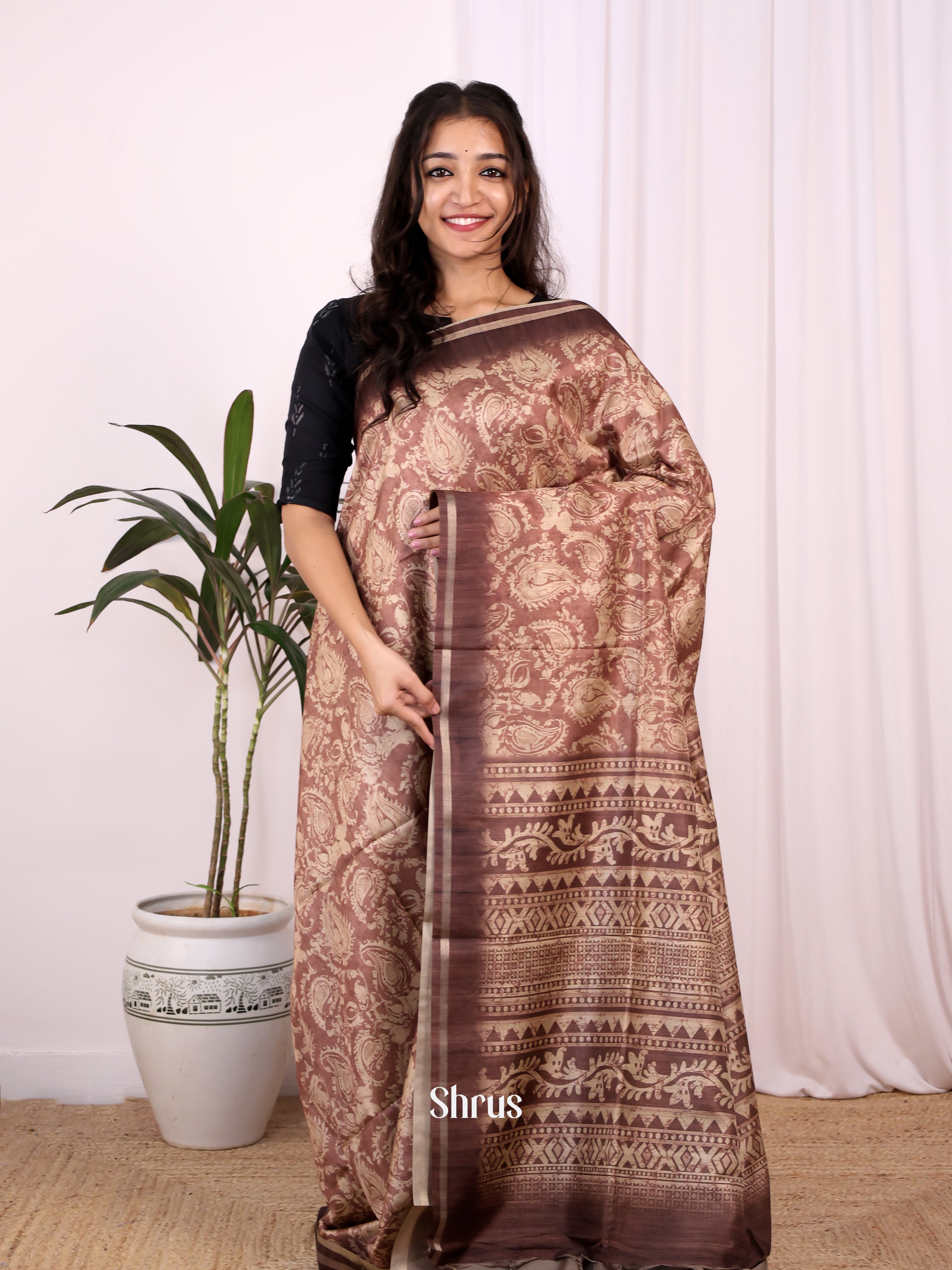 Brown - Champa semitussar Saree - Shop on Shrus.com