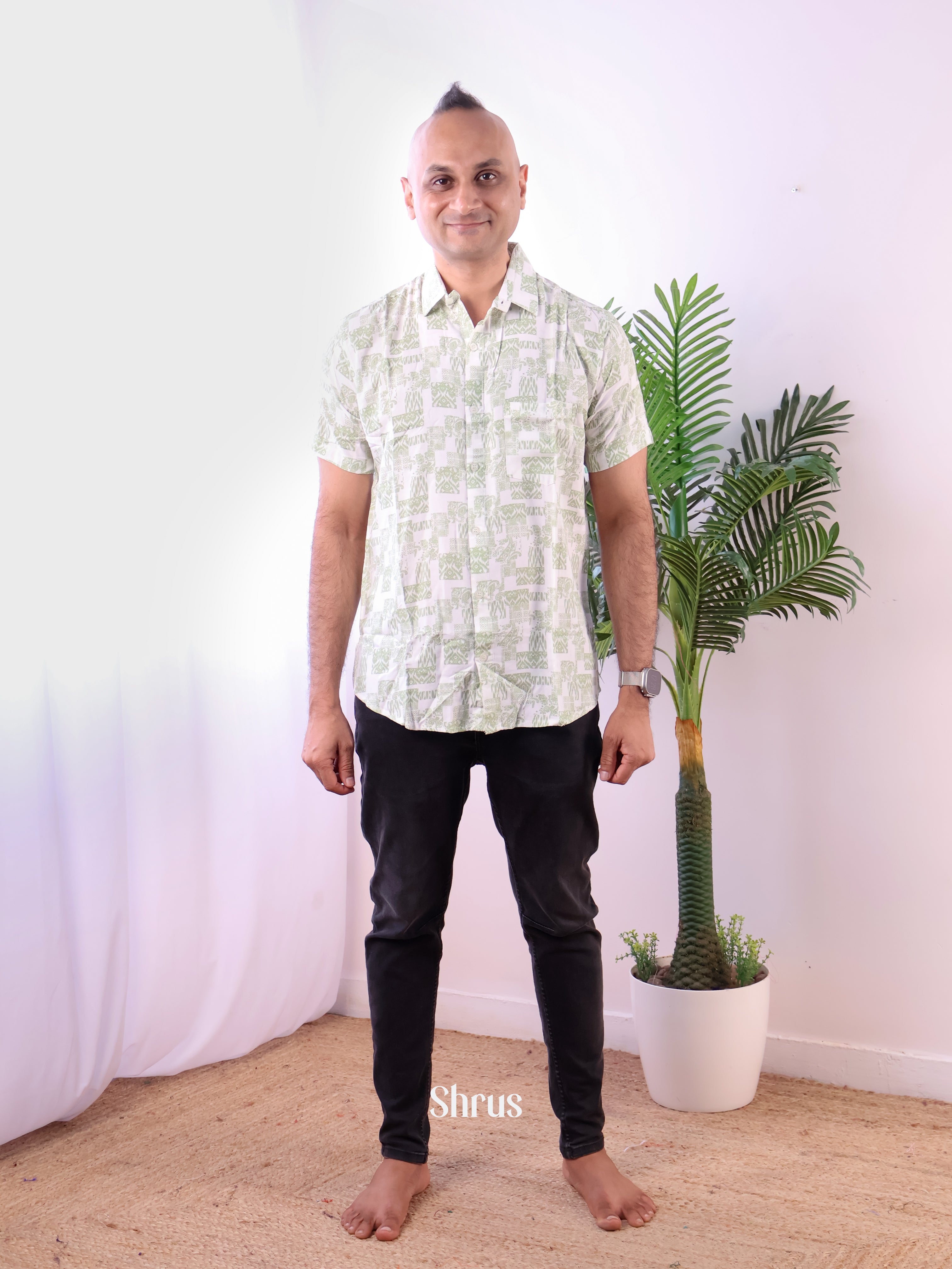 White & Green - Readymade Mens Shirt - Shop on Shrus.com