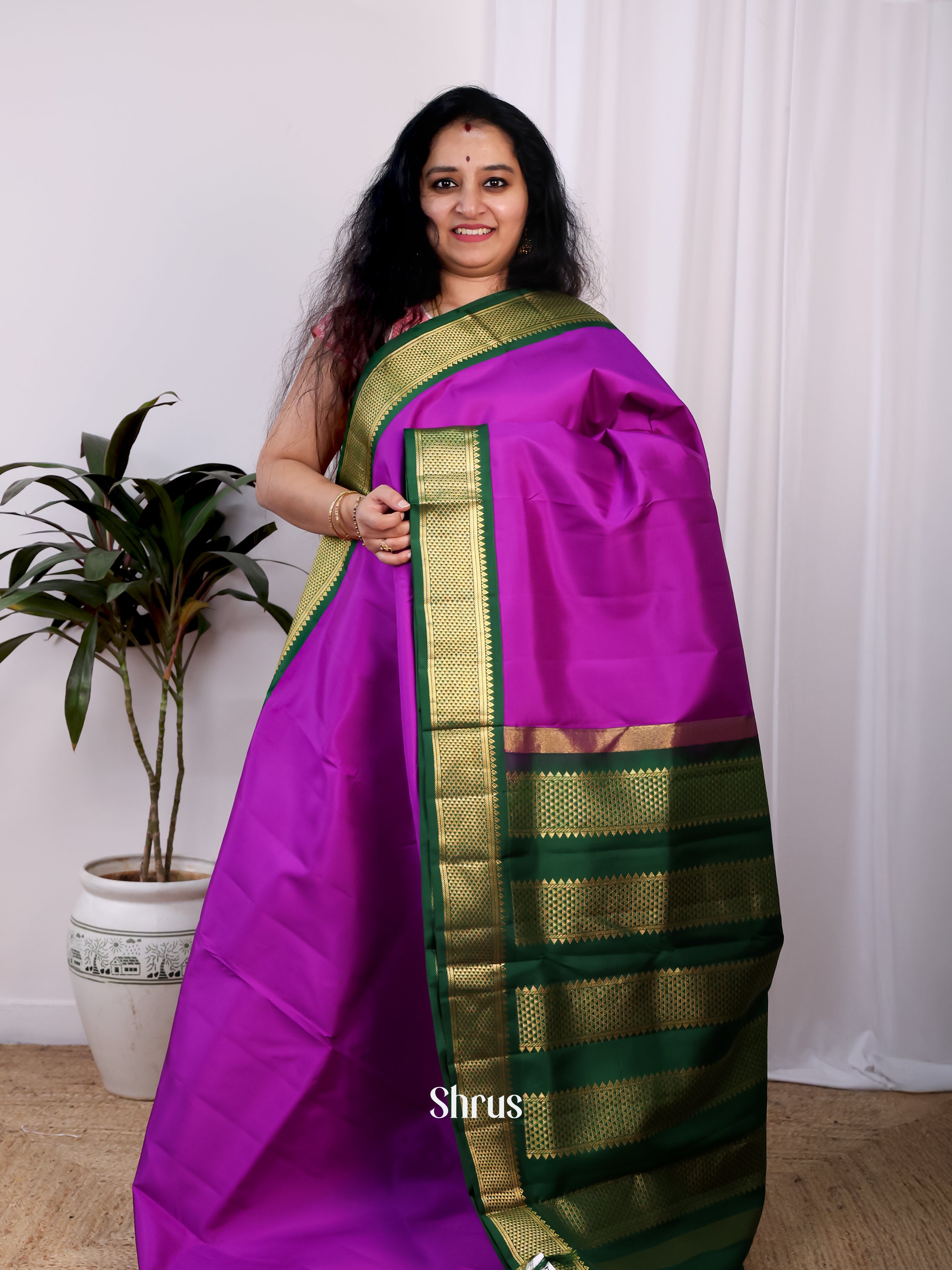 Vadamalli & Green - Traditional 9 Yards Madisar Silk saree - Shop on Shrus.com