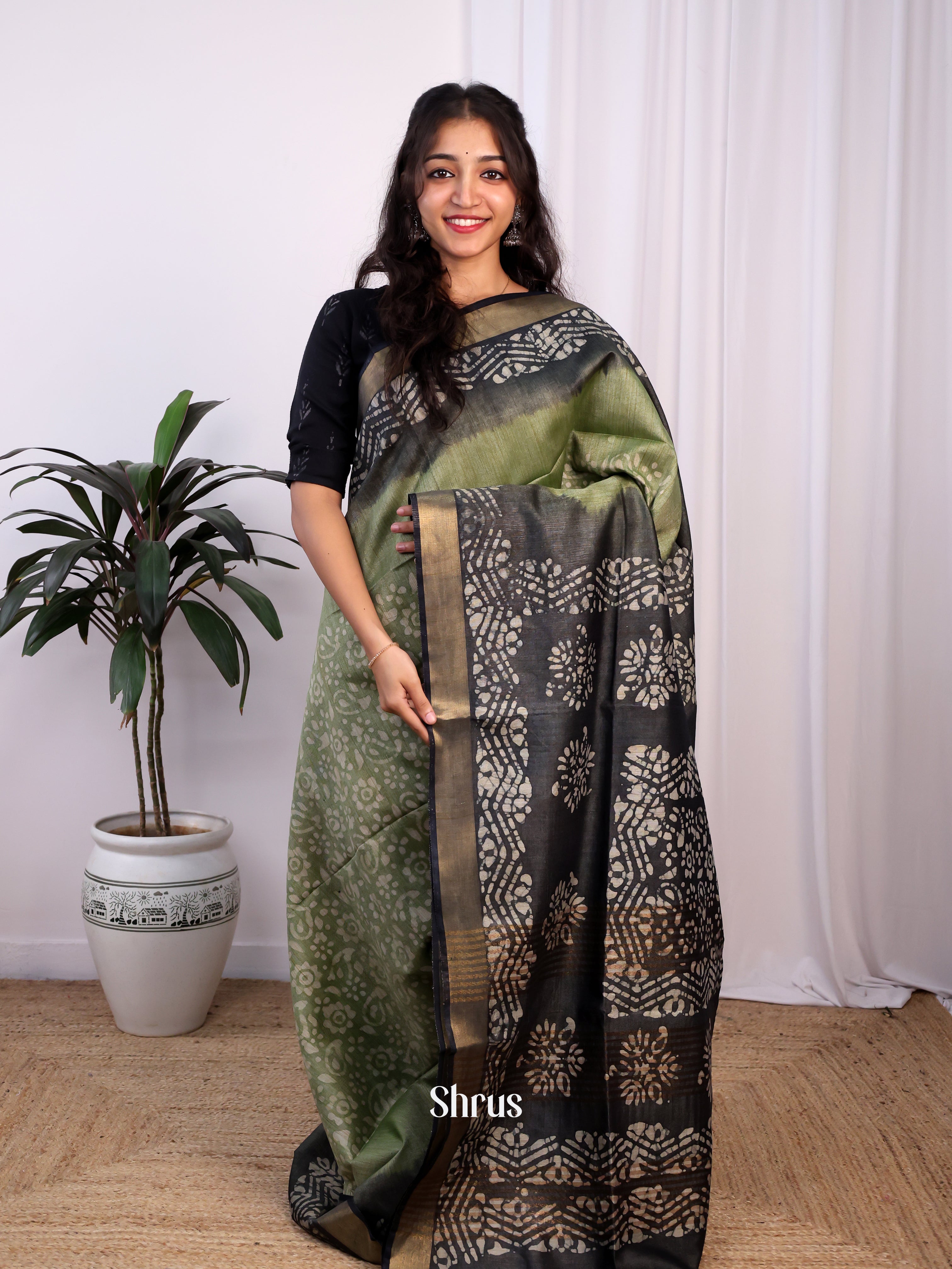 Green & Black -Bhatik Saree - Shop on Shrus.com