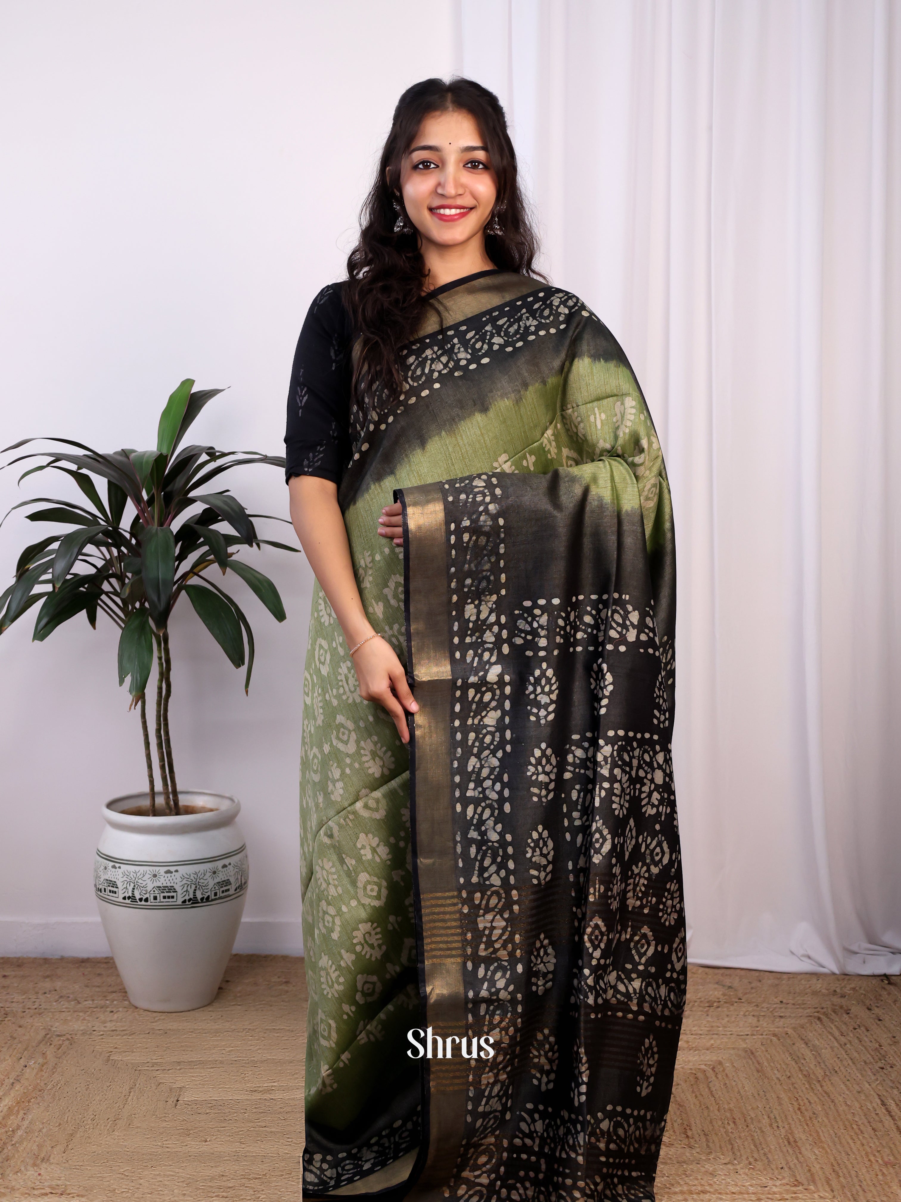 Green & Black -Bhatik Saree - Shop on Shrus.com