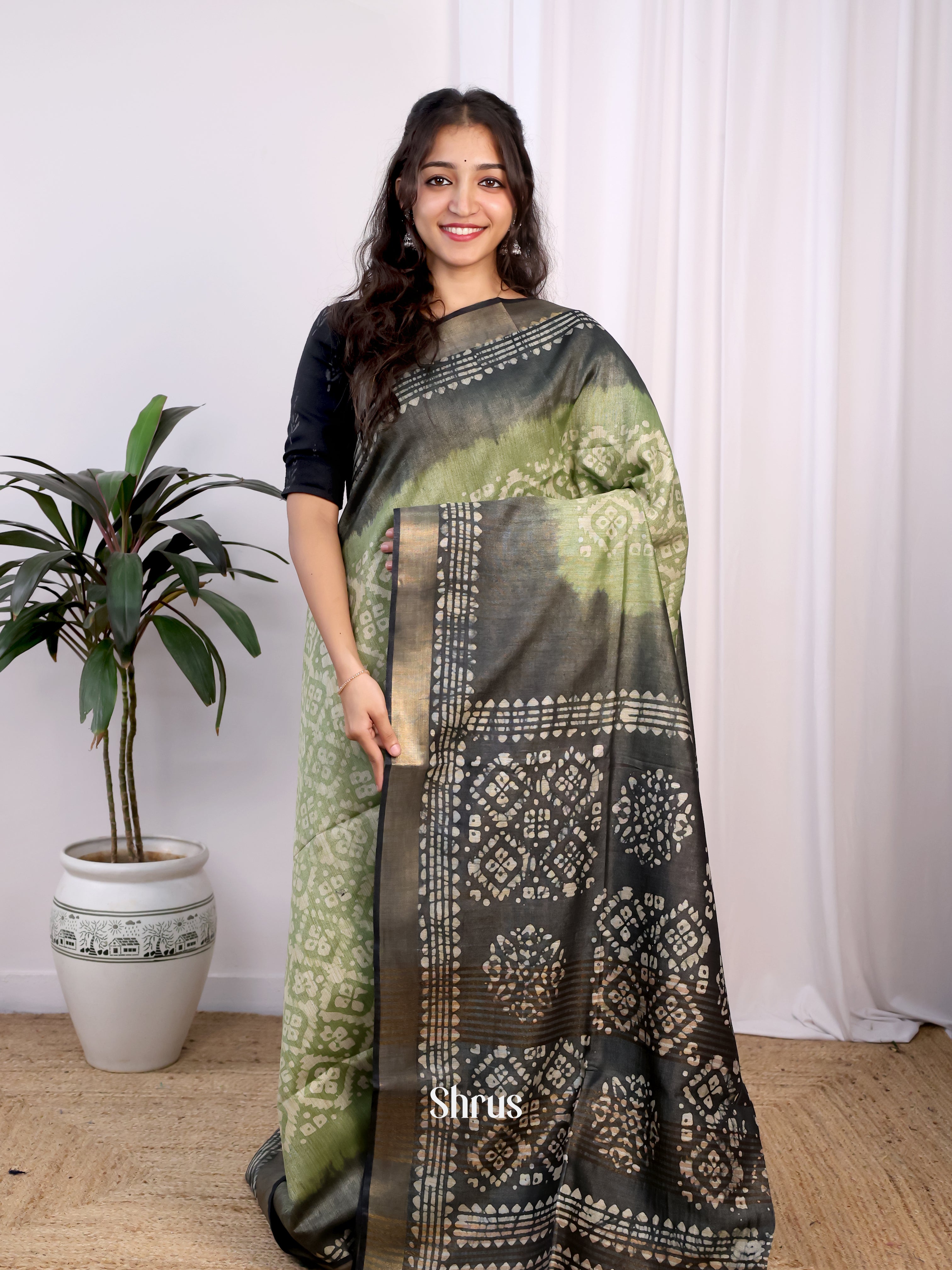 Green & Black -Bhatik Saree - Shop on Shrus.com