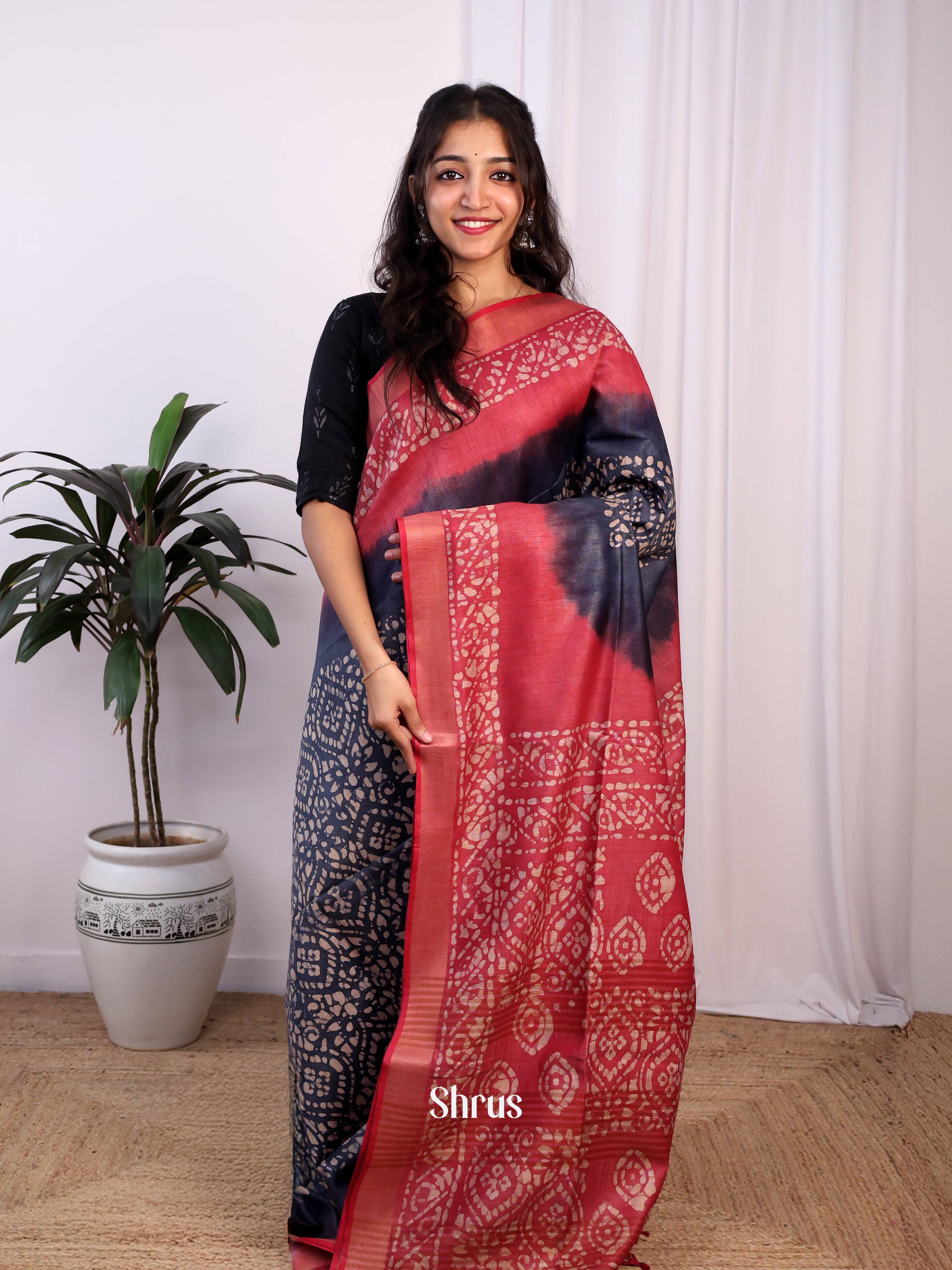 Black & Red -Bhatik Saree - Shop on Shrus.com