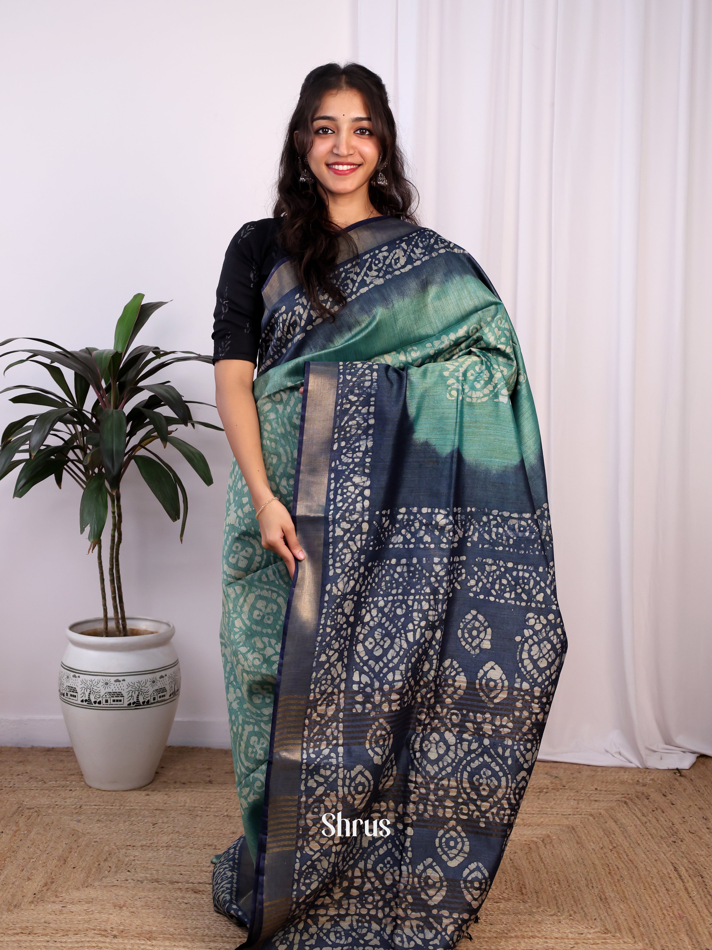 Green & Black -Bhatik Saree - Shop on Shrus.com