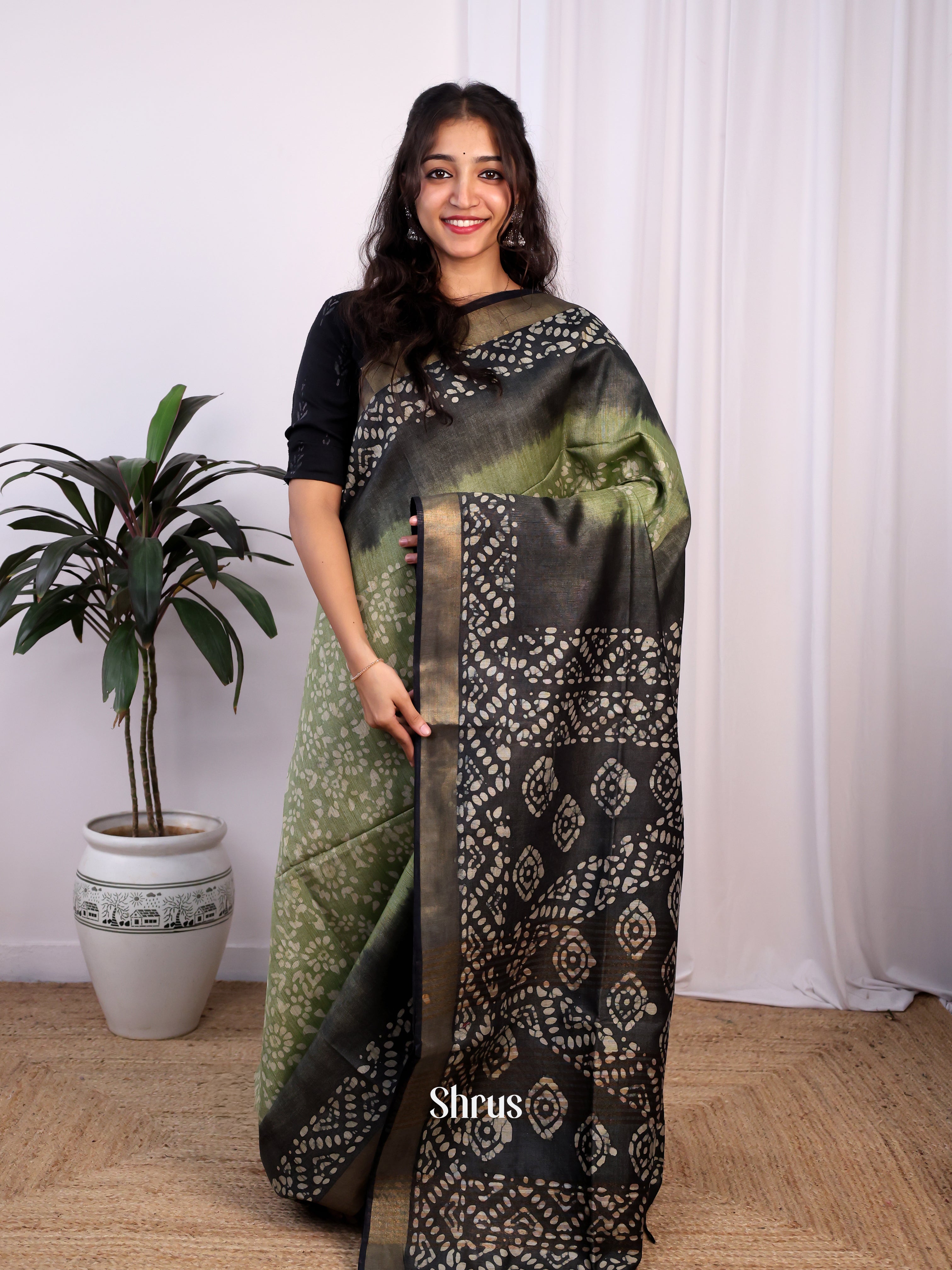 Green & Black -Bhatik Saree - Shop on Shrus.com