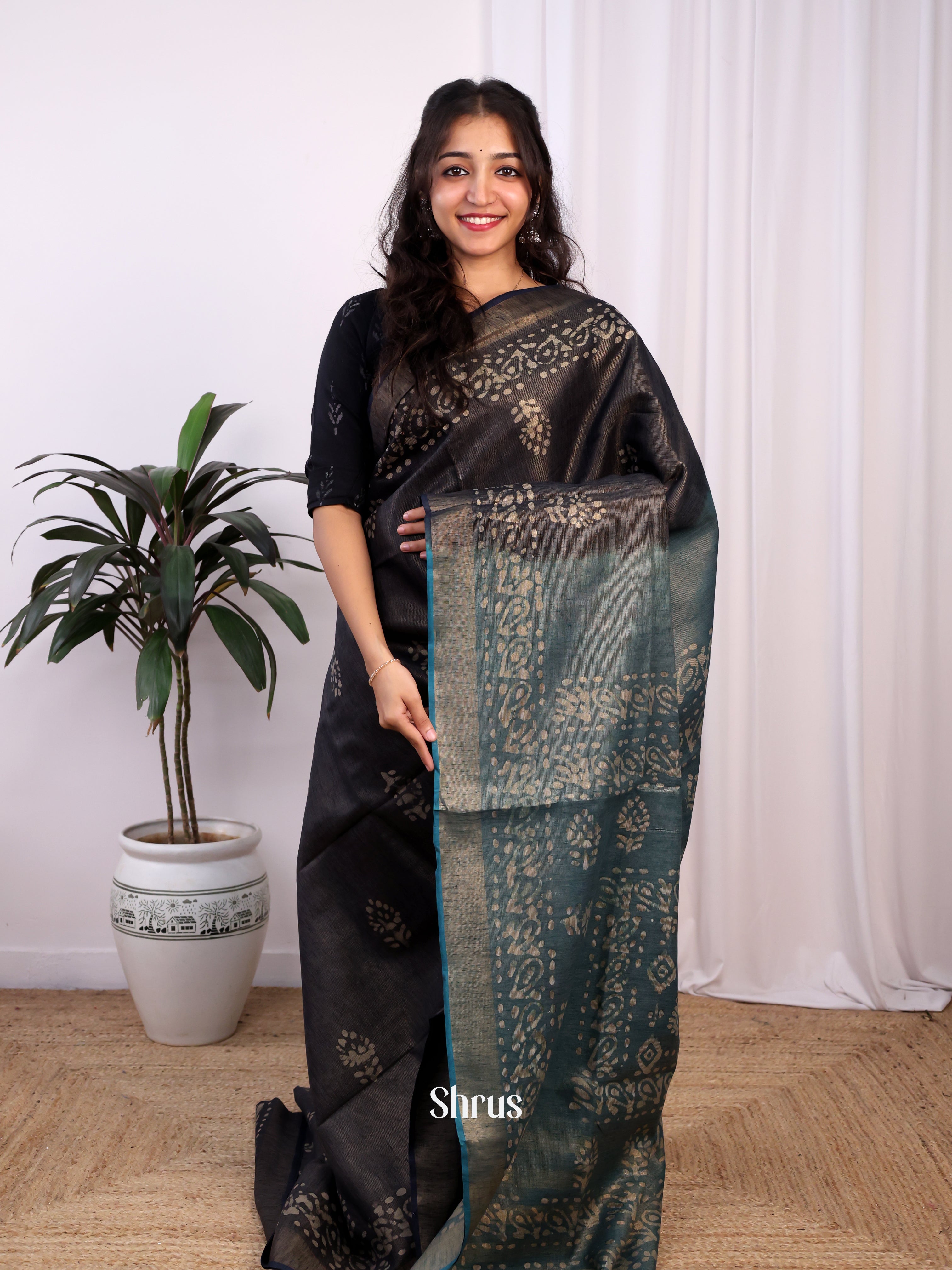Black & Grey -Bhatik Saree - Shop on Shrus.com