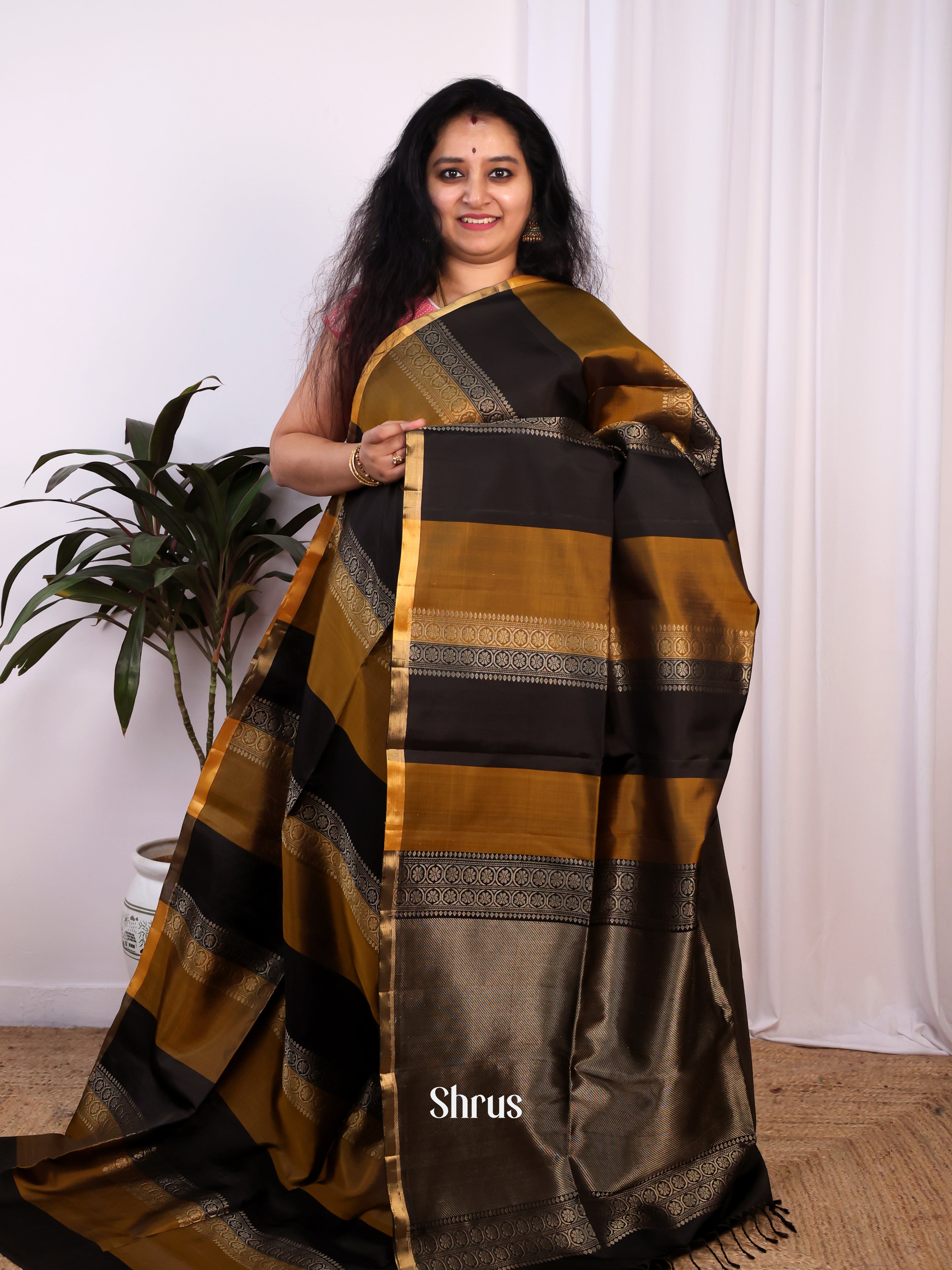 CJS28125 - Soft Silk Saree - Shop on Shrus.com